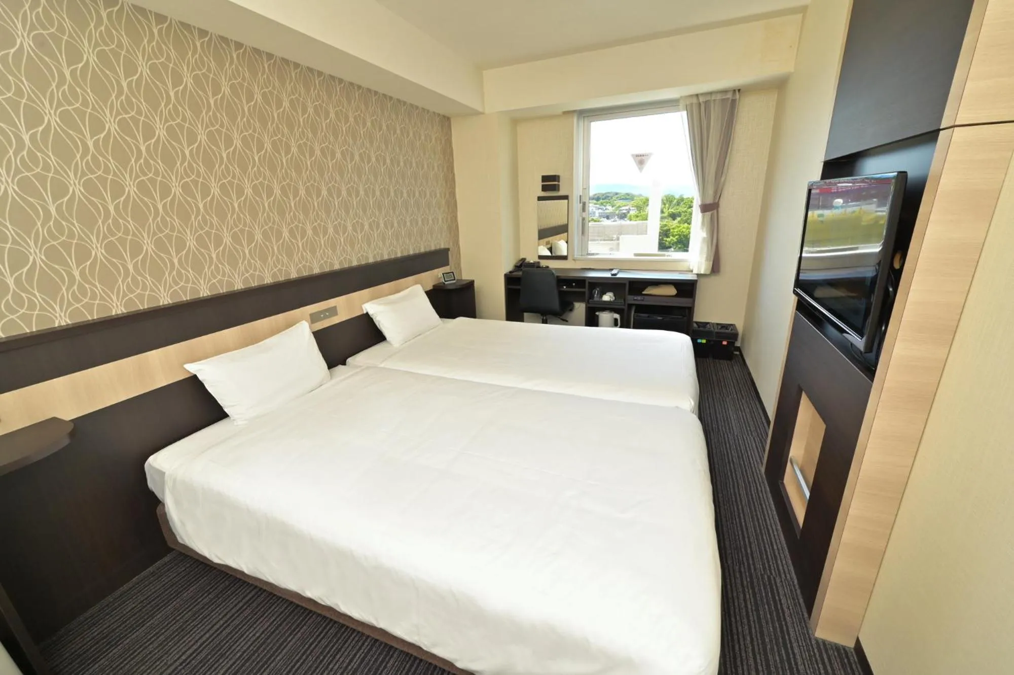 Photo of the whole room, Bed in Sanco Inn Tsu Ekimae