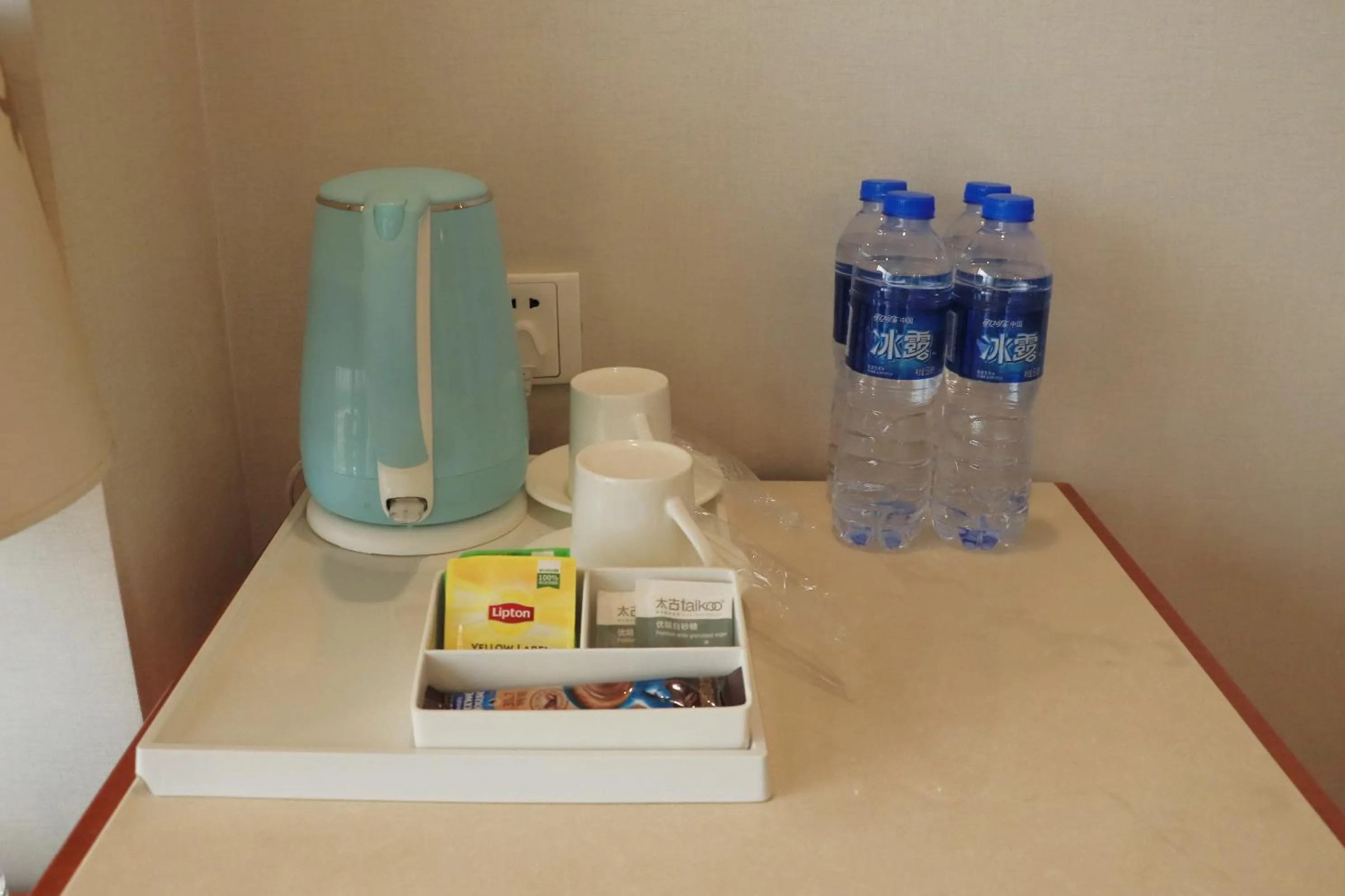 Coffee/tea facilities in Dongguan Well Garden Hotel