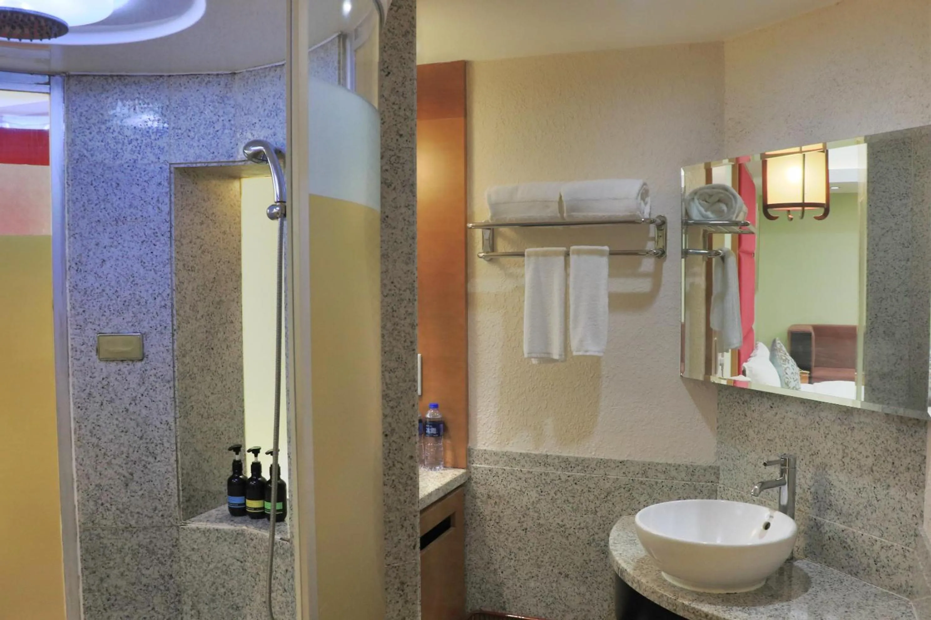 Bathroom in Dongguan Well Garden Hotel