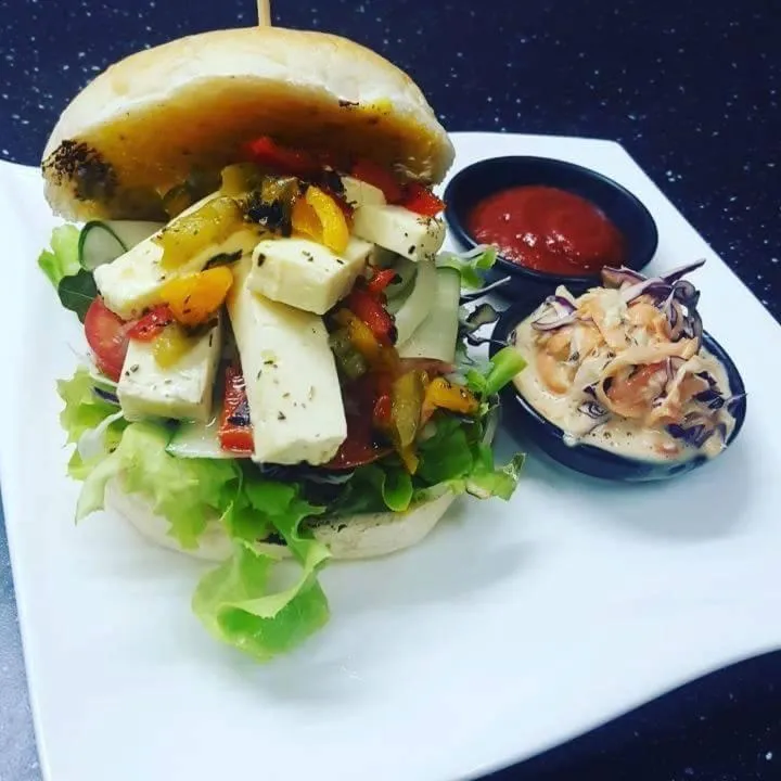 Lunch in Lazy Days Bungalows