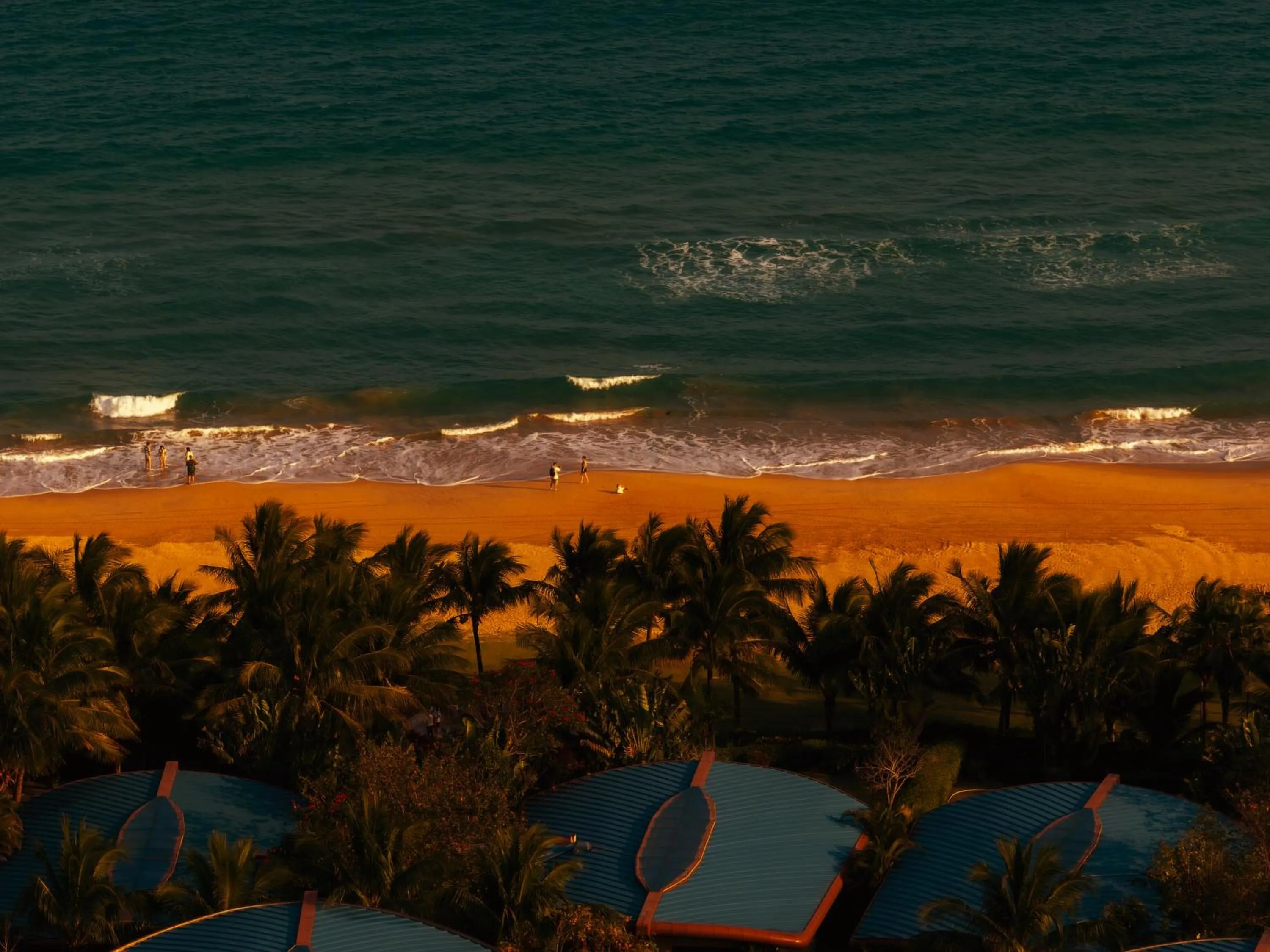 Beach in The Westin Shimei Bay Resort