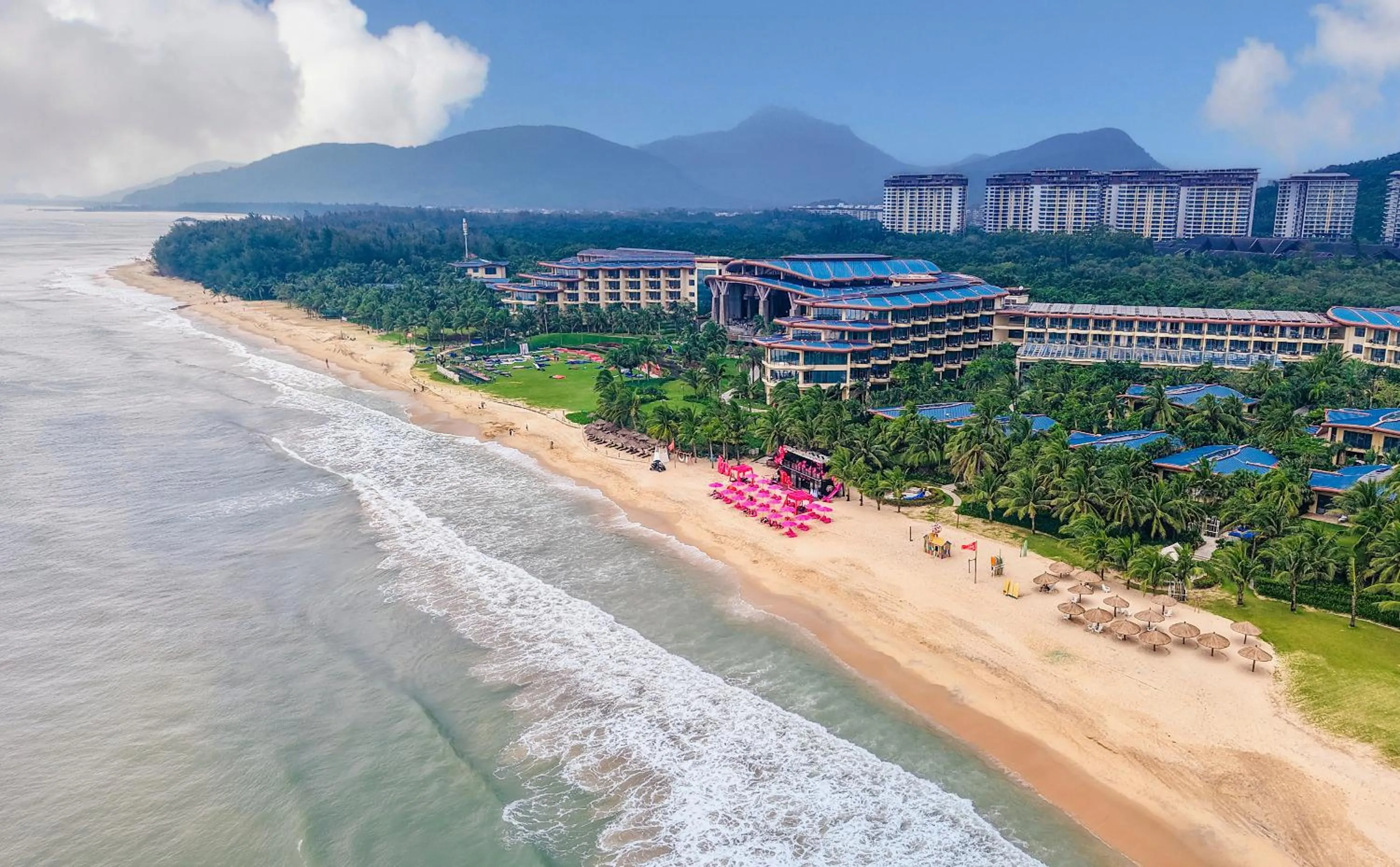 Property building in The Westin Shimei Bay Resort