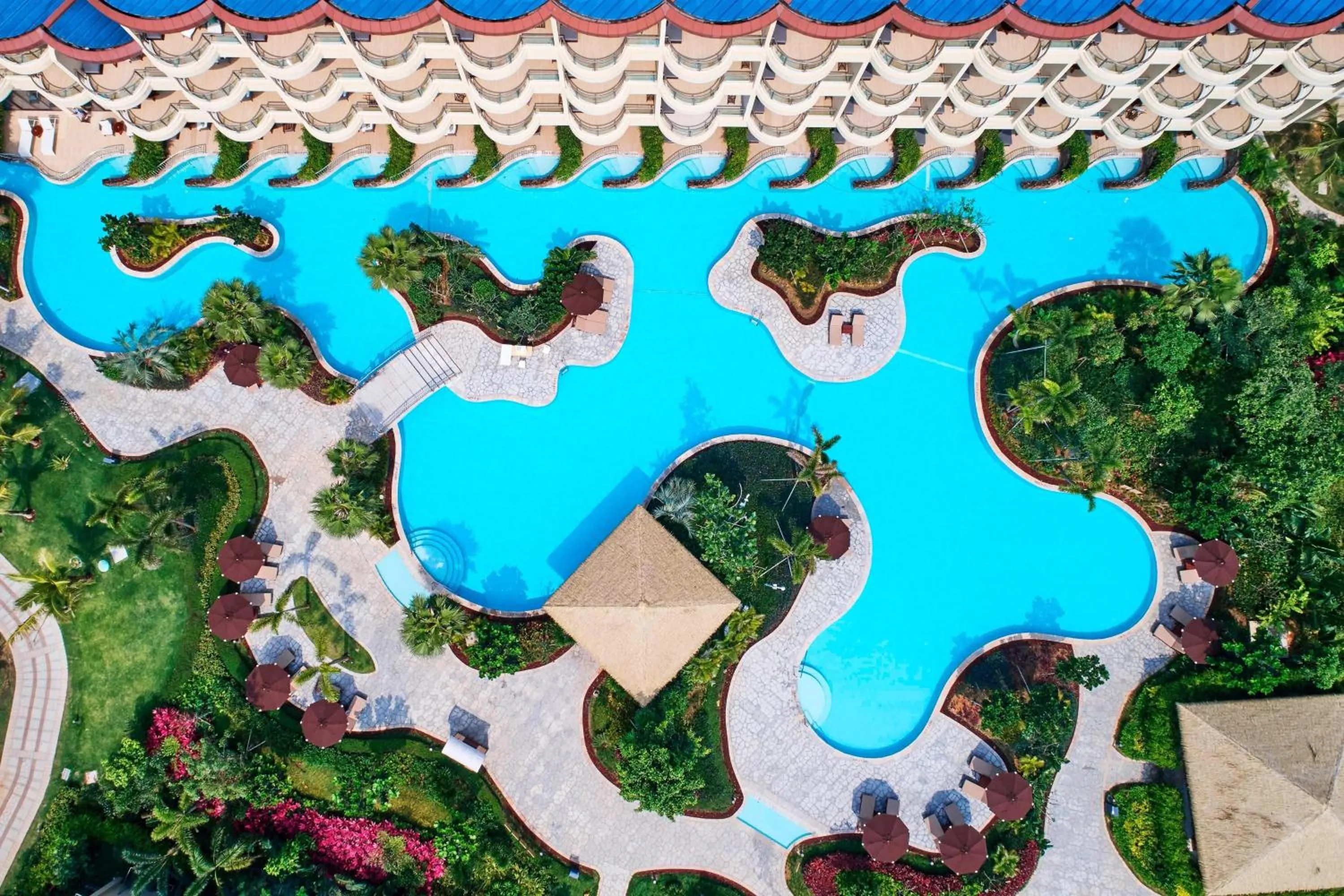 Swimming pool in The Westin Shimei Bay Resort