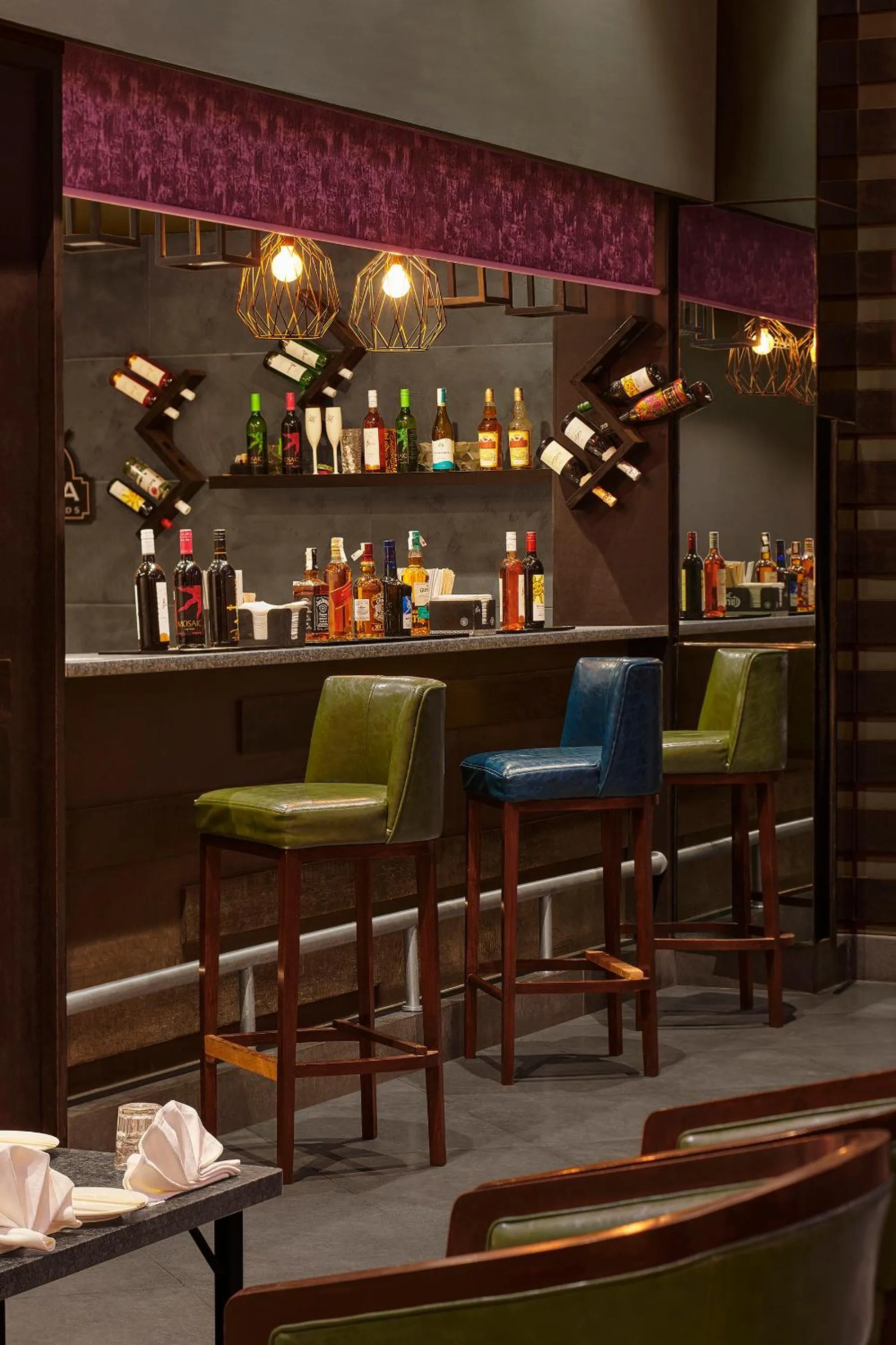 Restaurant/places to eat in Tropical Retreat By Zuper