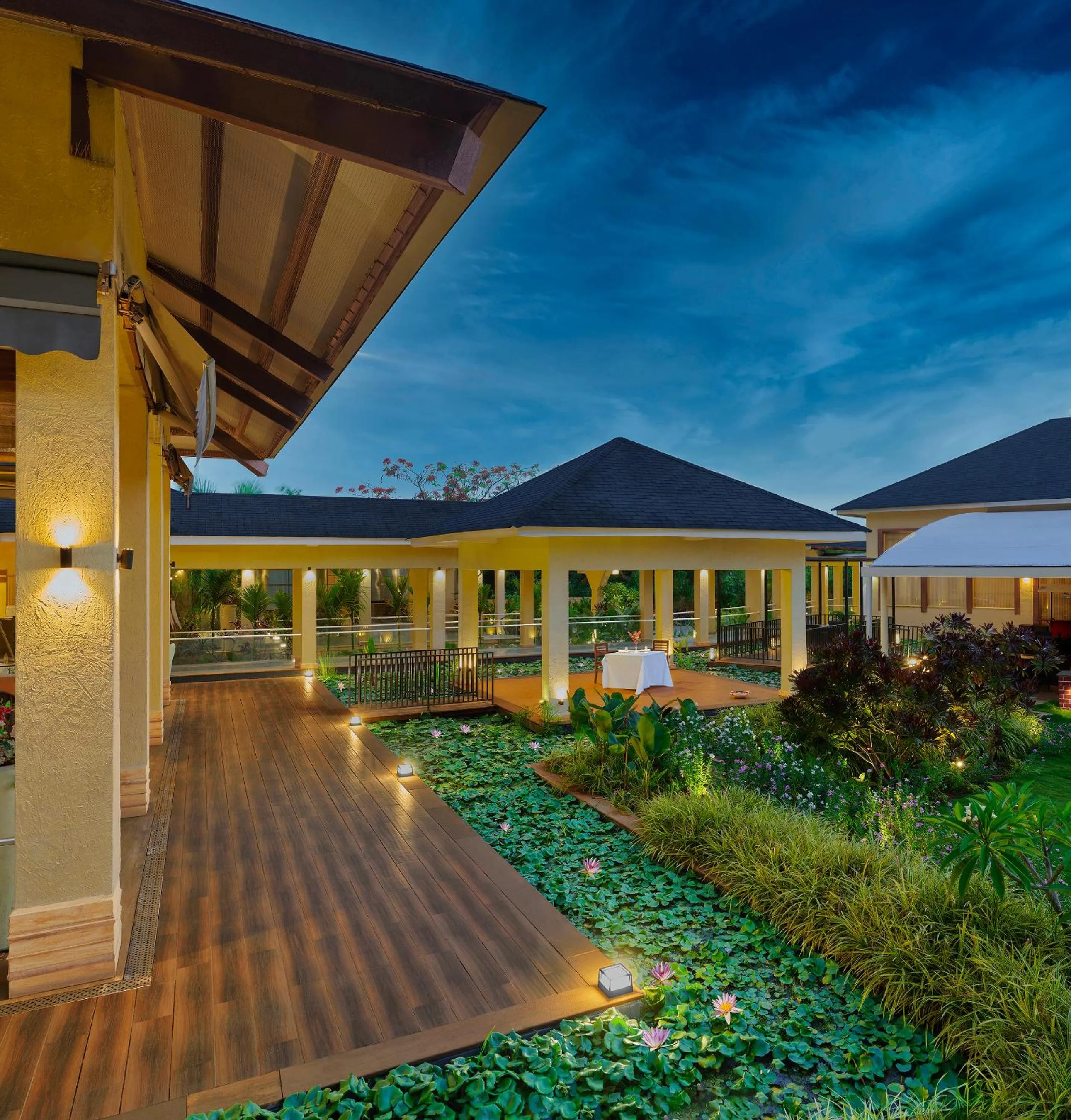 Property building in Tropical Retreat By Zuper