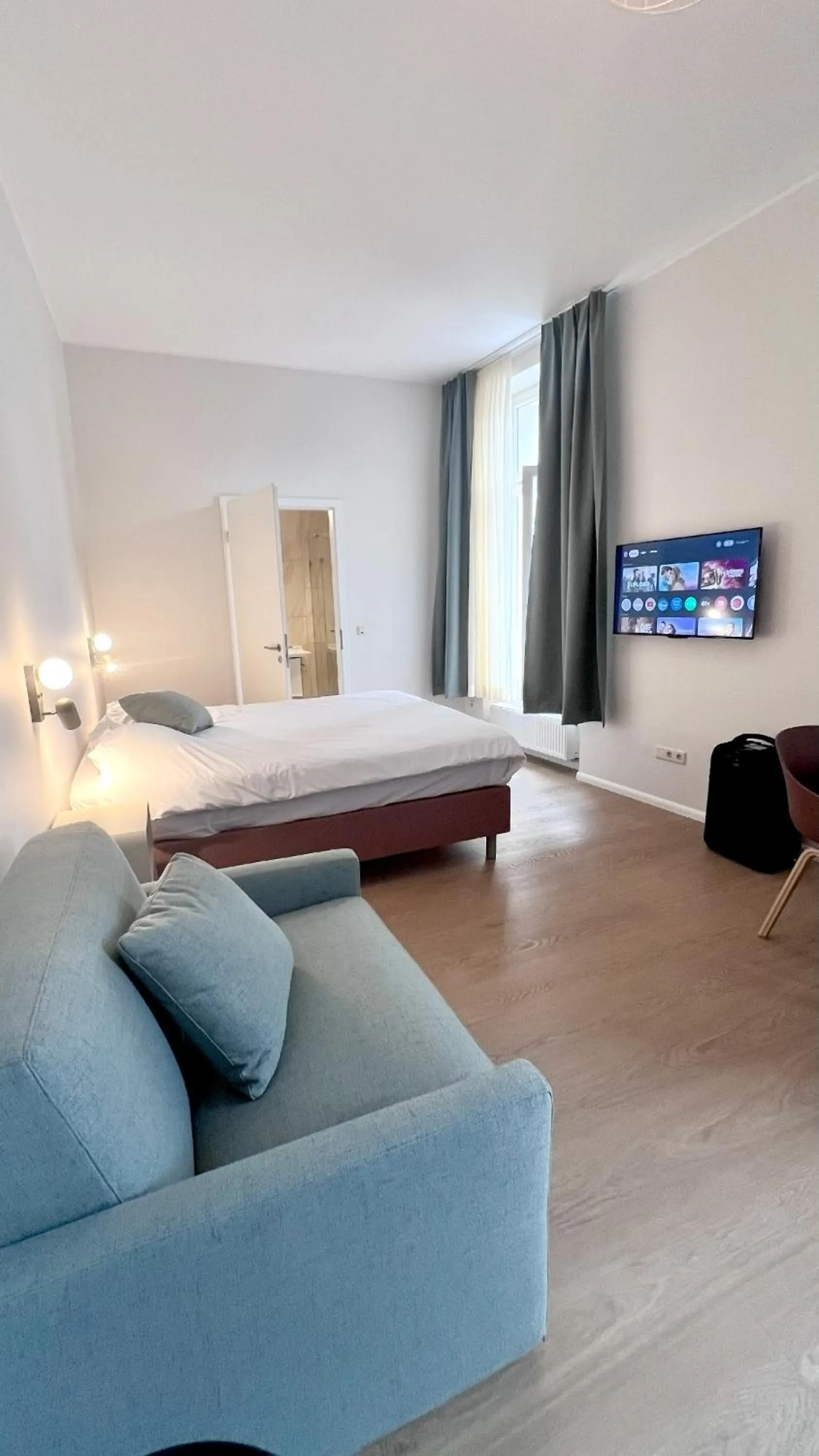 Bed in Key Inn Appart Hotel Belair