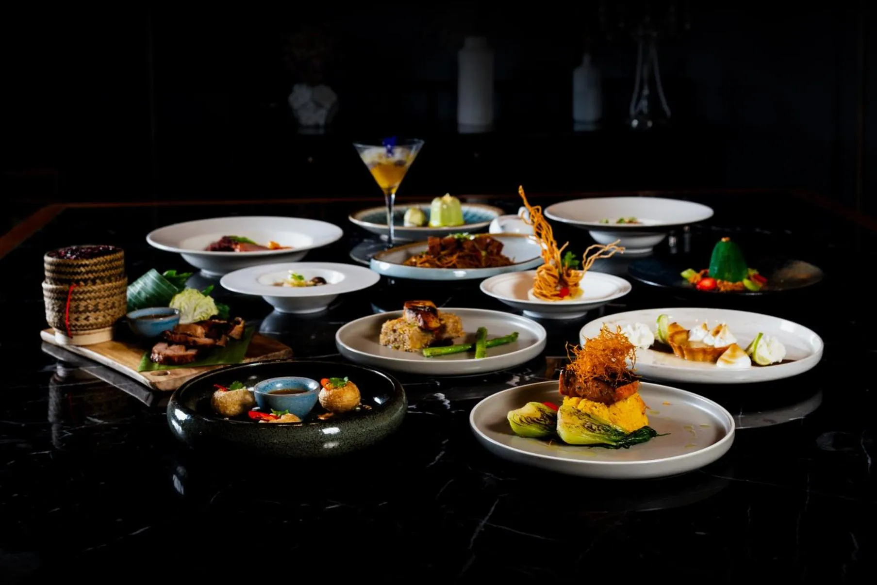 Restaurant/places to eat in Crowne Plaza Vientiane by IHG