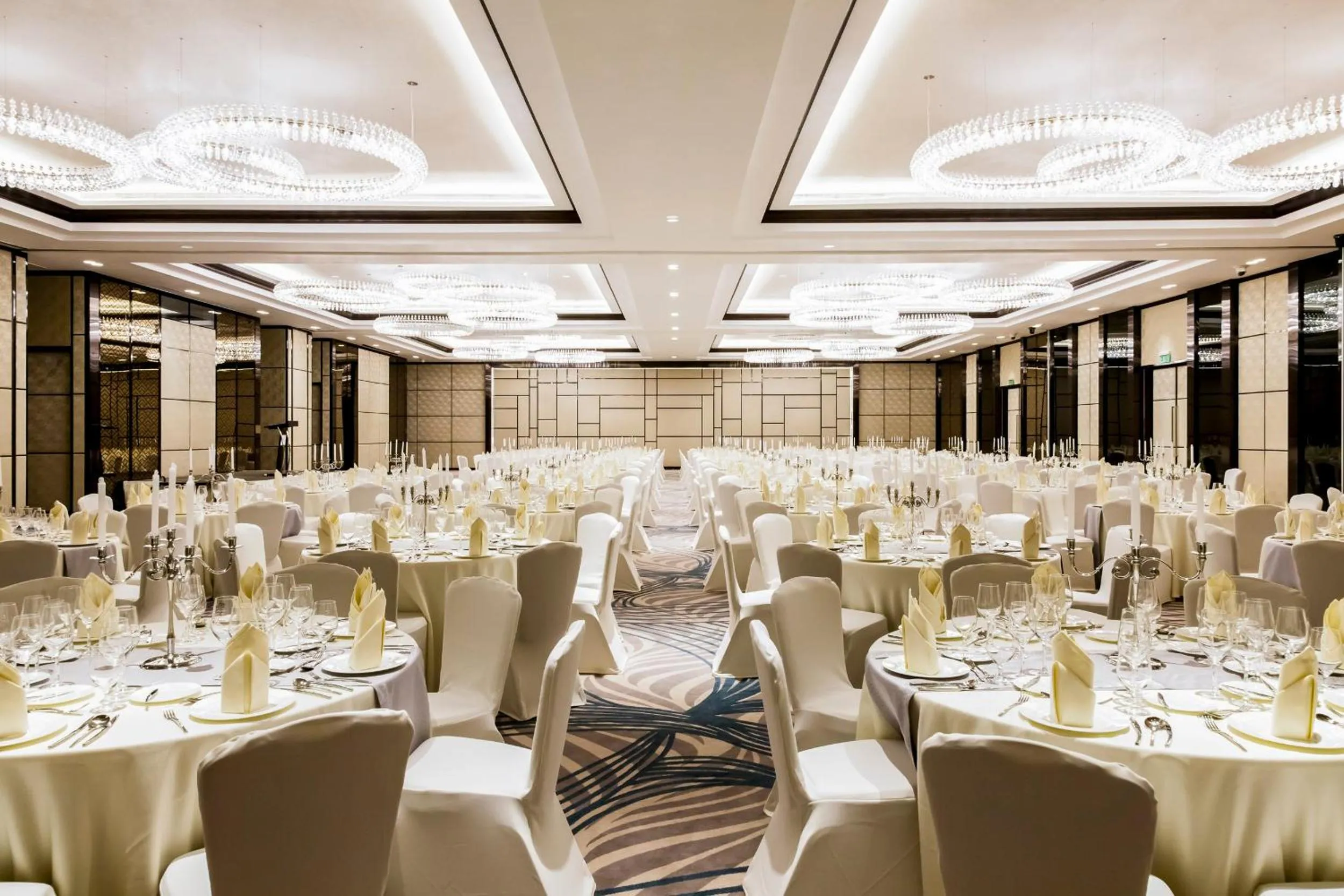 Banquet/Function facilities in Crowne Plaza Vientiane by IHG