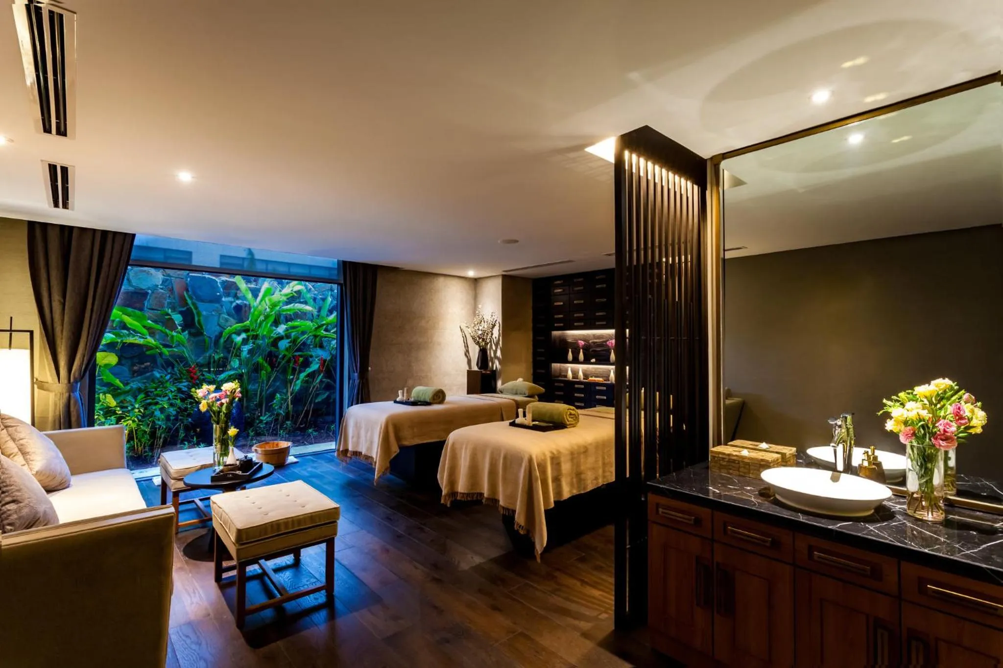 Spa and wellness centre/facilities, Bed in Crowne Plaza Vientiane by IHG
