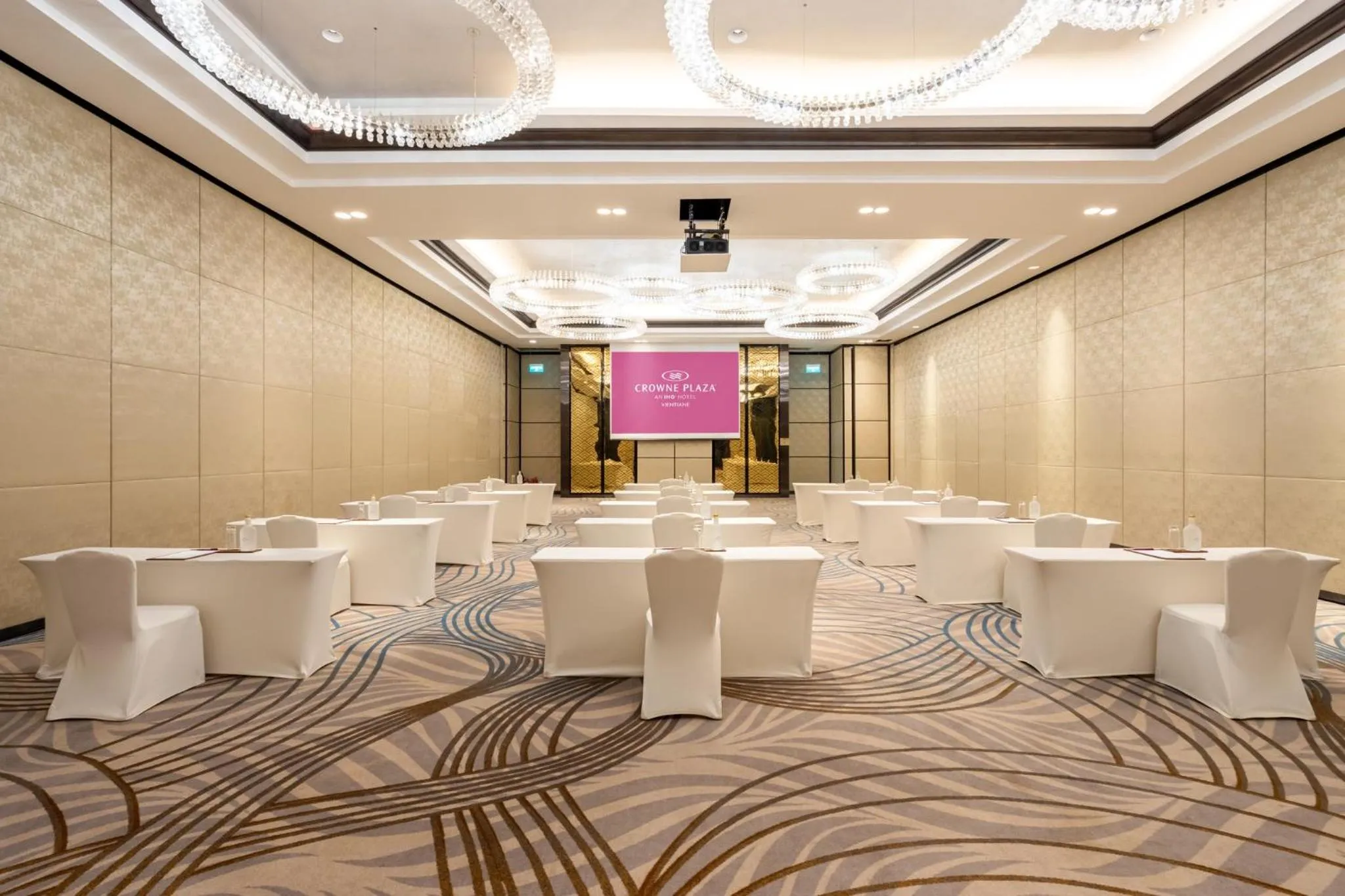 Banquet/Function facilities in Crowne Plaza Vientiane by IHG