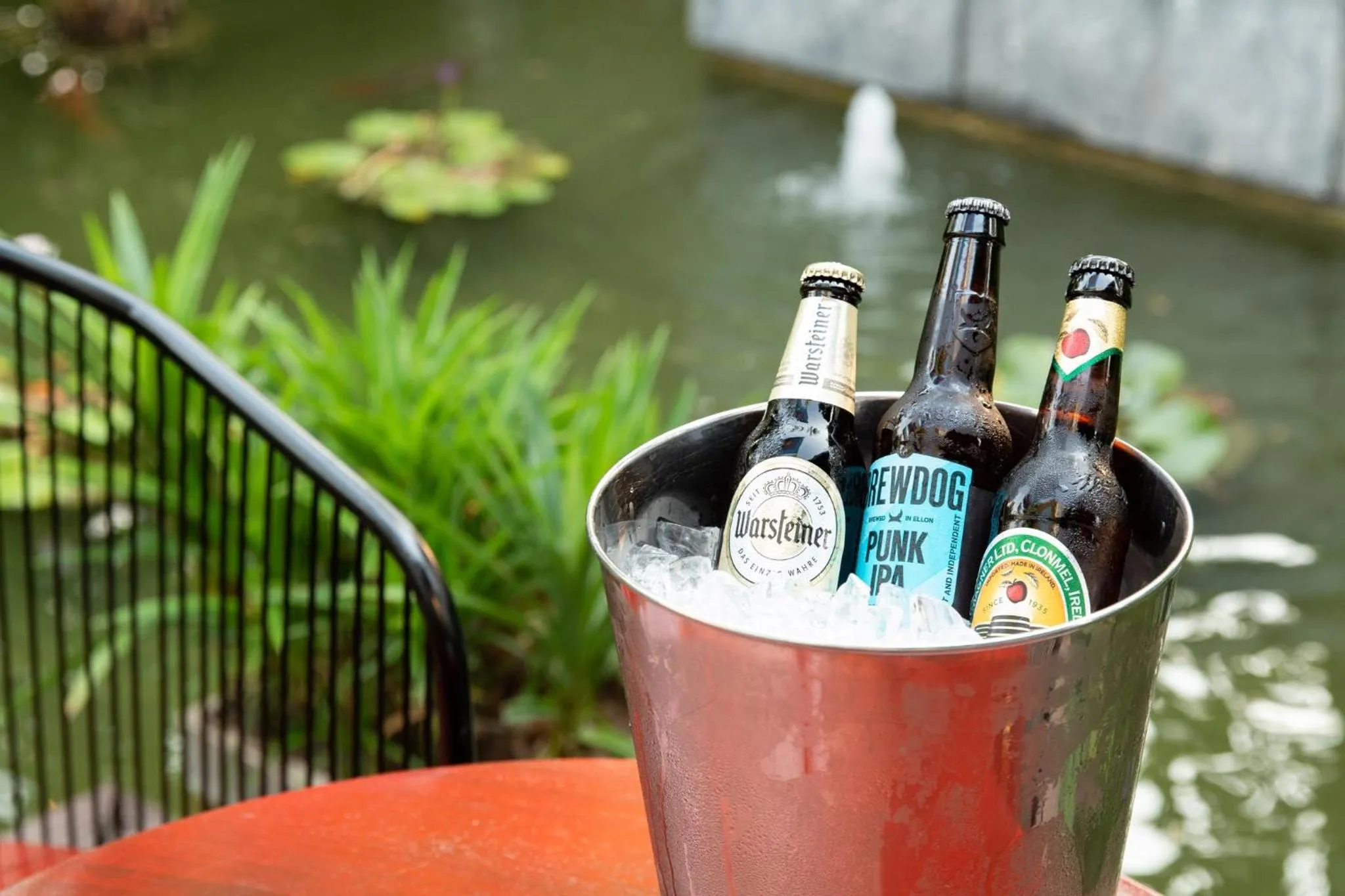 Restaurant/places to eat in Crowne Plaza Vientiane by IHG