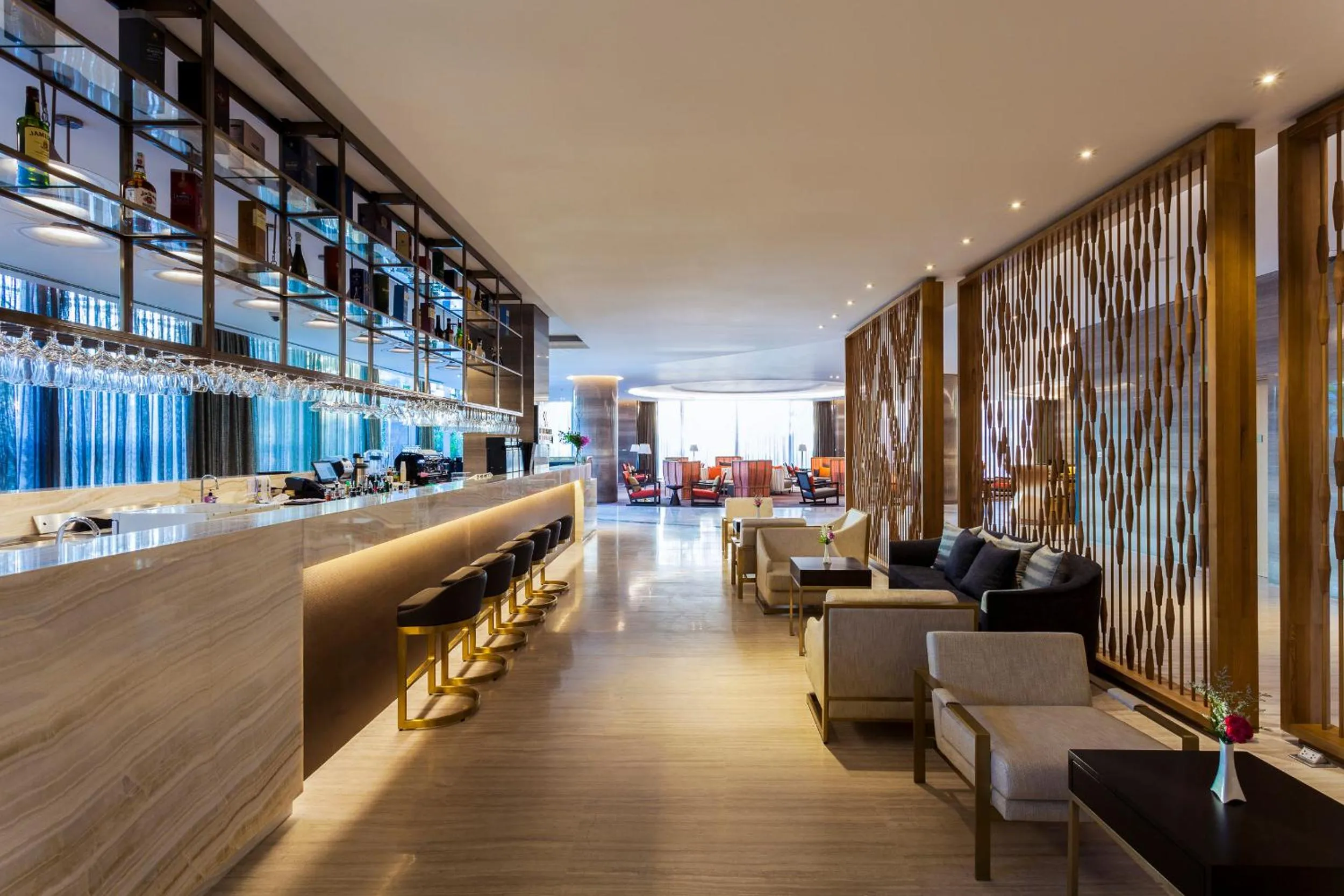 Lounge or bar in Crowne Plaza Vientiane by IHG