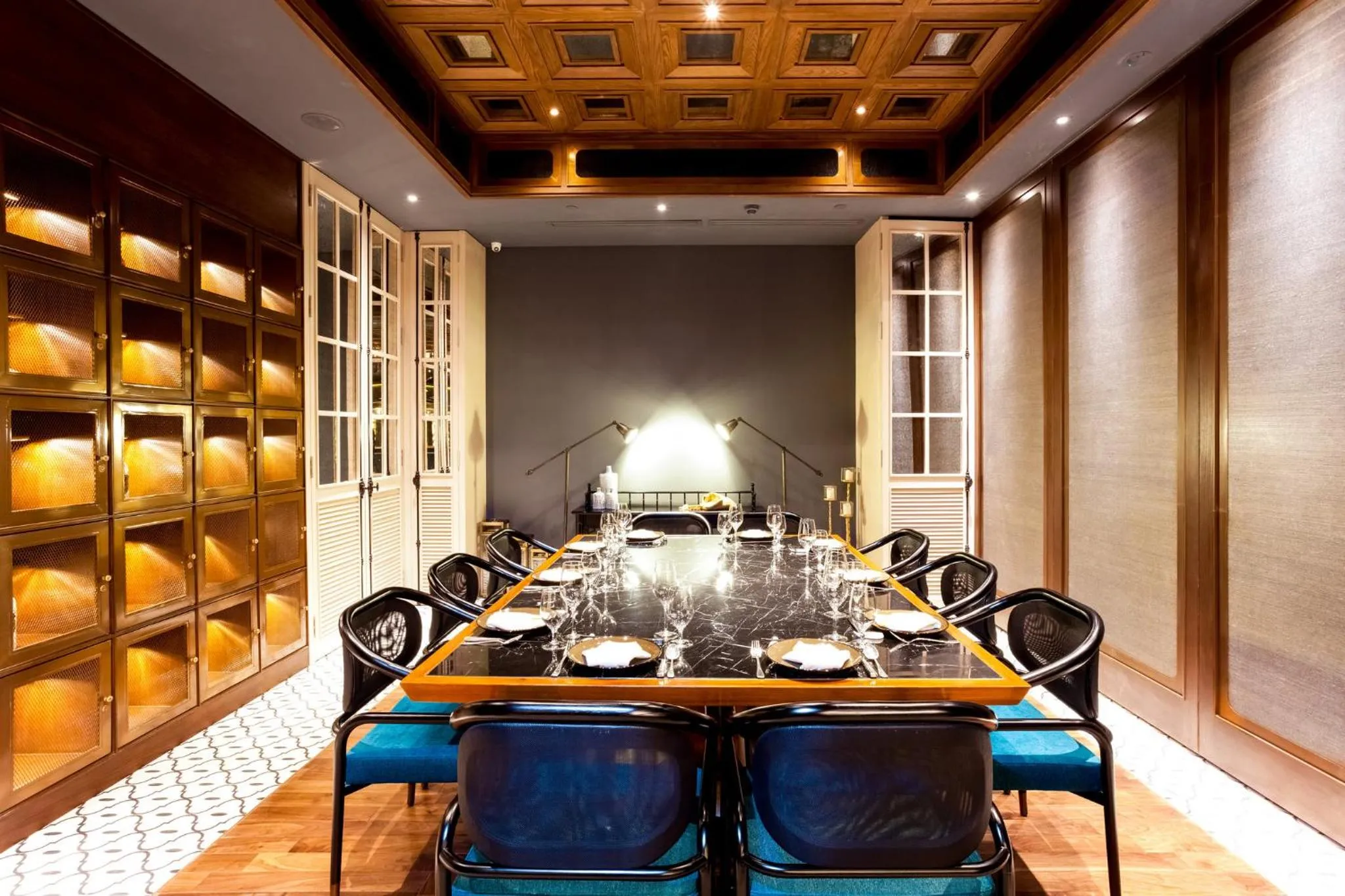 Restaurant/places to eat in Crowne Plaza Vientiane by IHG