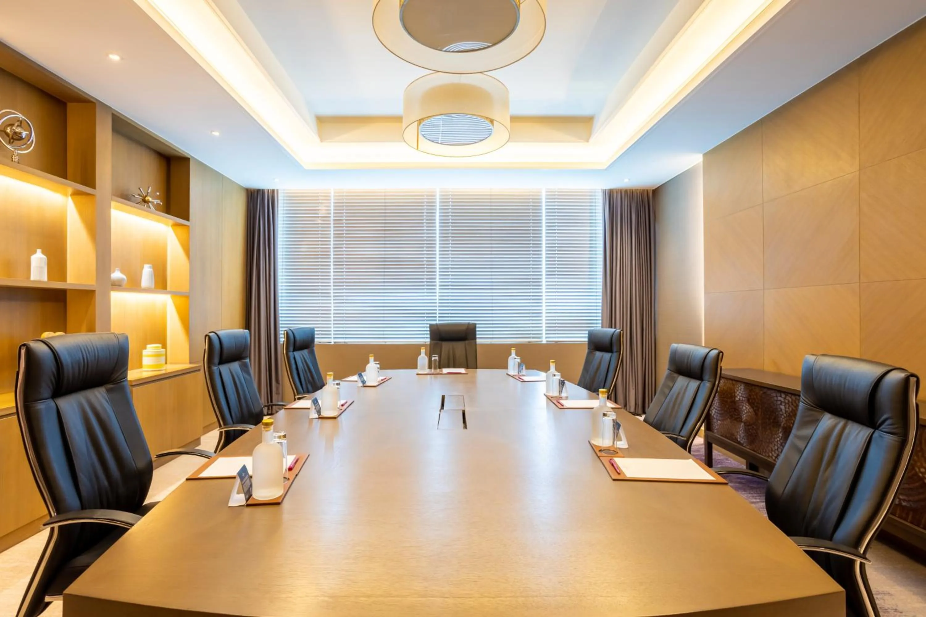 Meeting/conference room in Crowne Plaza Vientiane by IHG