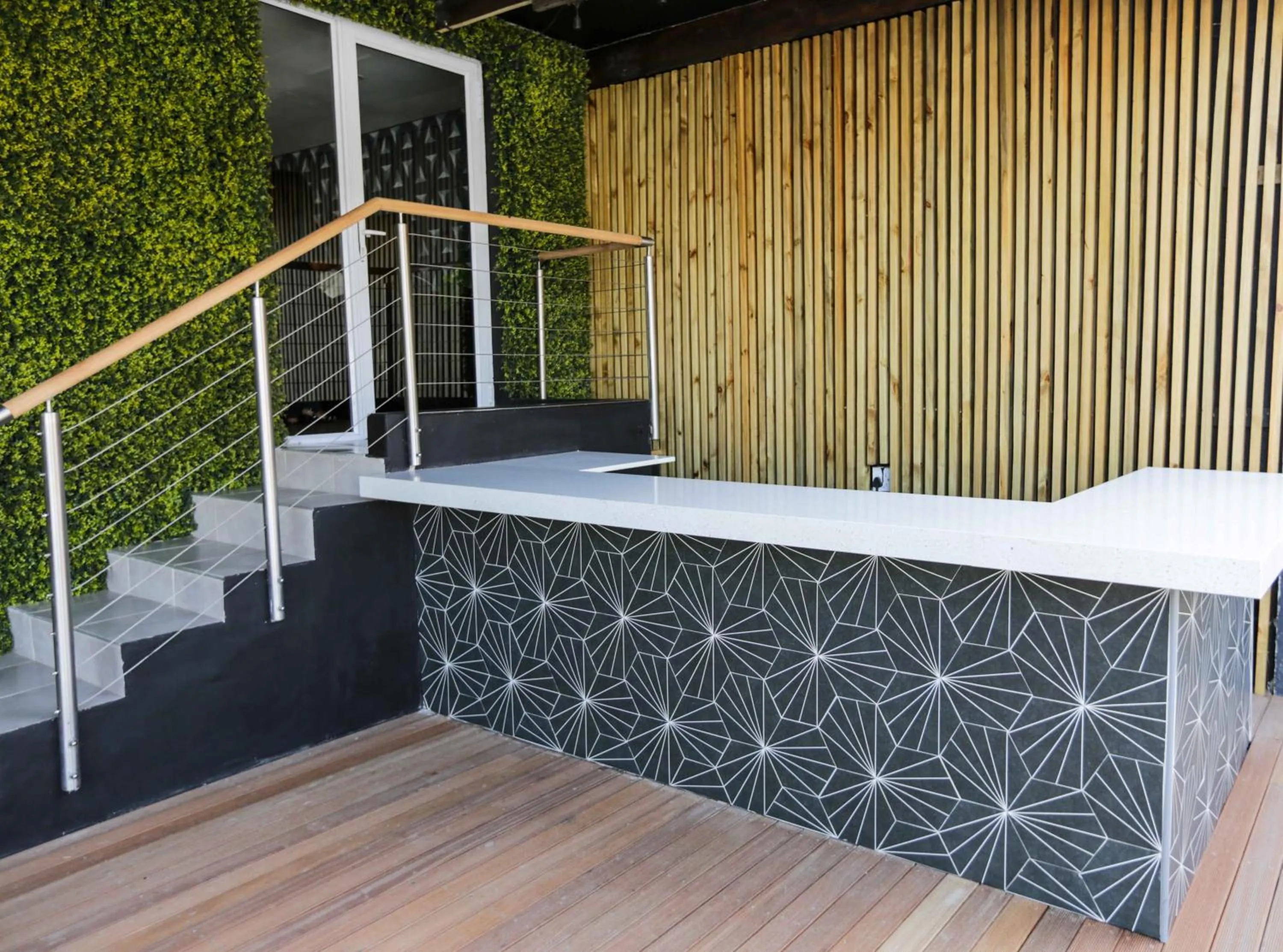 Balcony/Terrace in New National Hotel and Conference