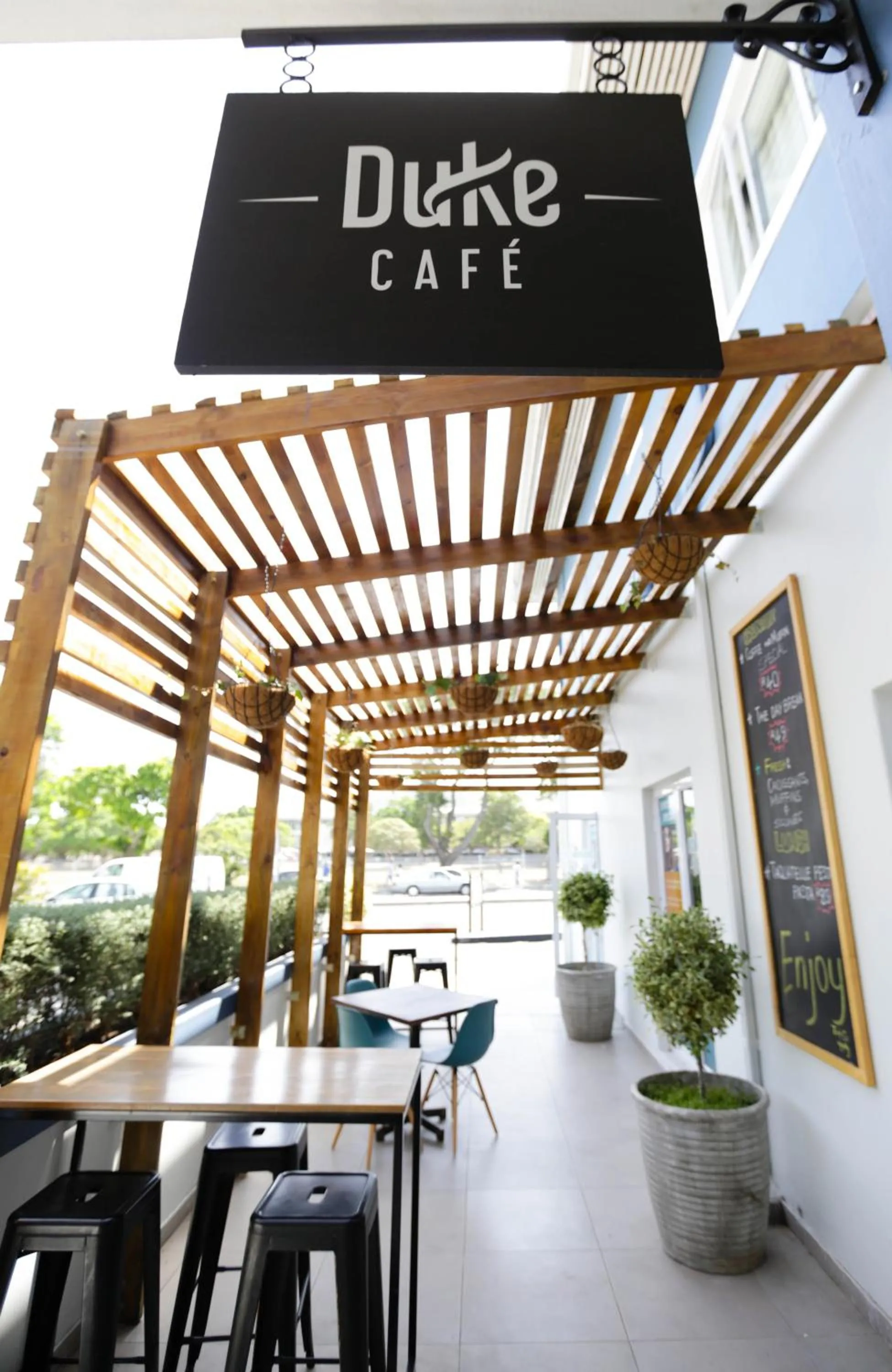 Patio in New National Hotel and Conference