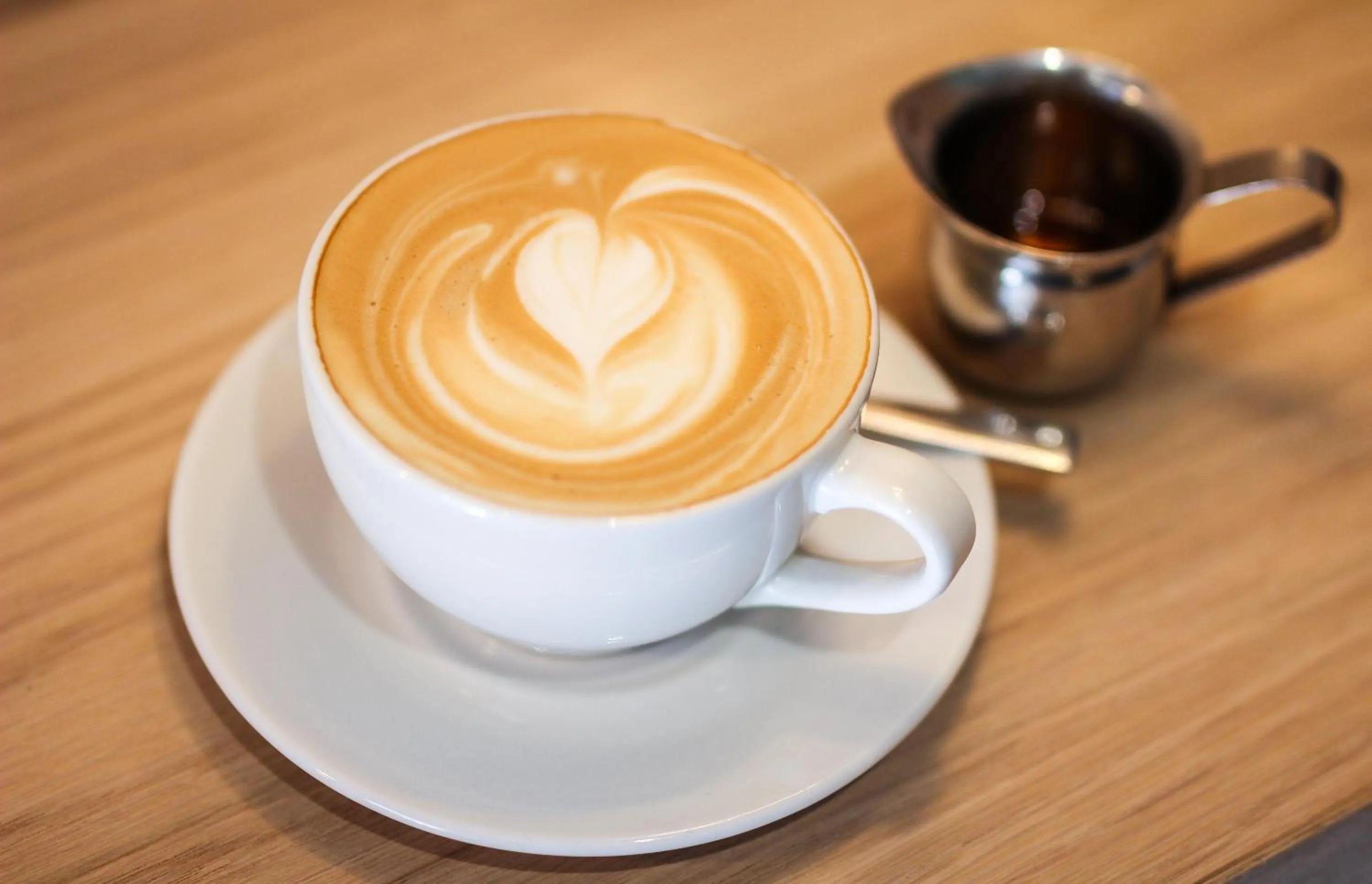 Restaurant/places to eat in New National Hotel and Conference