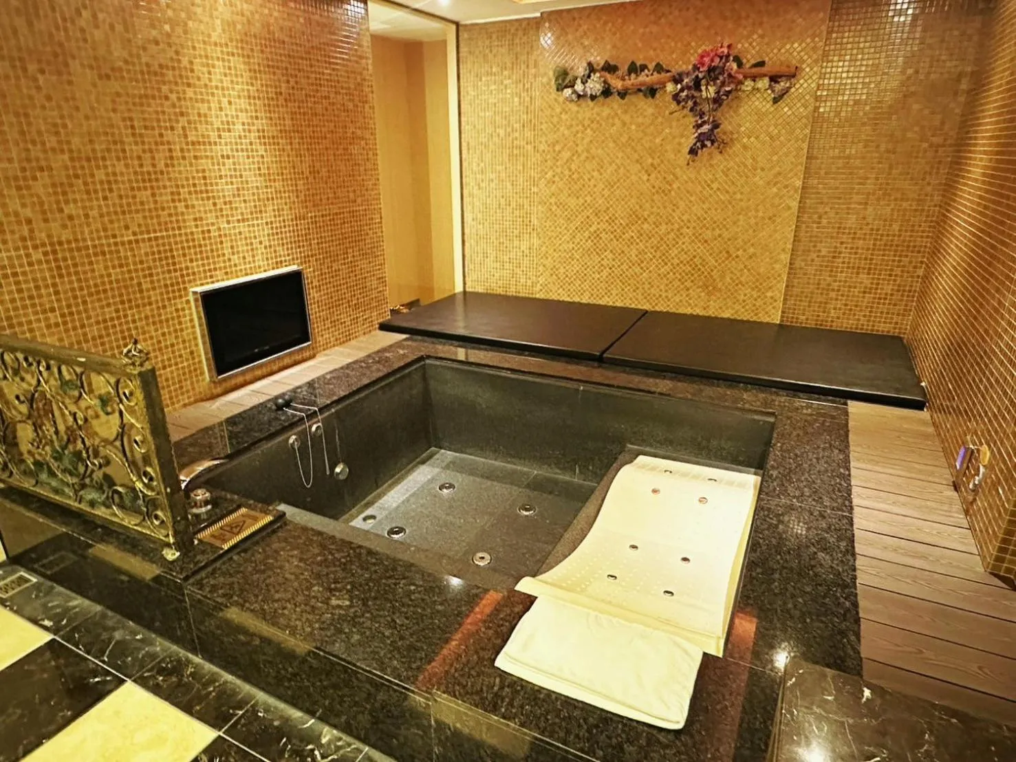 Bath in Merry Day Motel Zhonghe Branch
