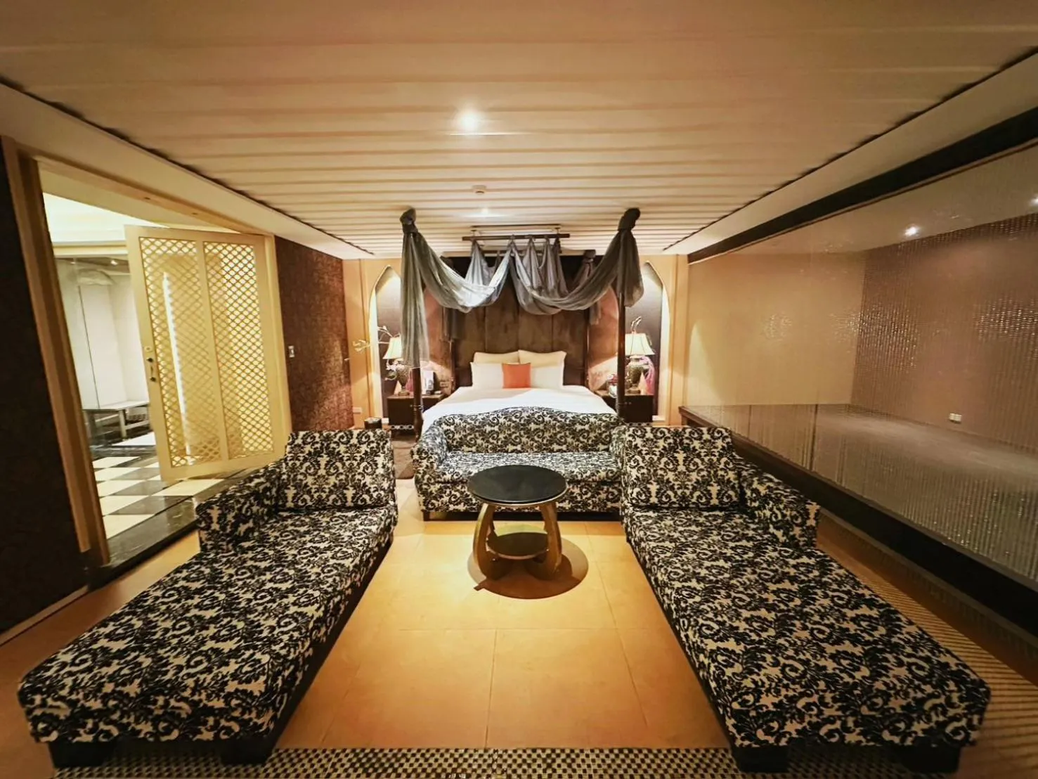 On site, Bed in Merry Day Motel Zhonghe Branch