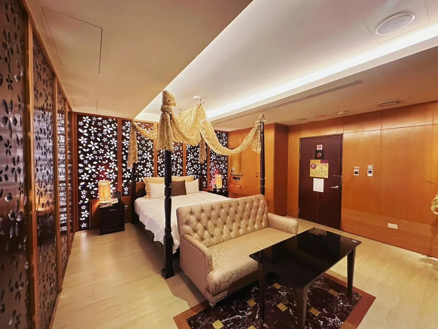 On site, Bed in Merry Day Motel Zhonghe Branch