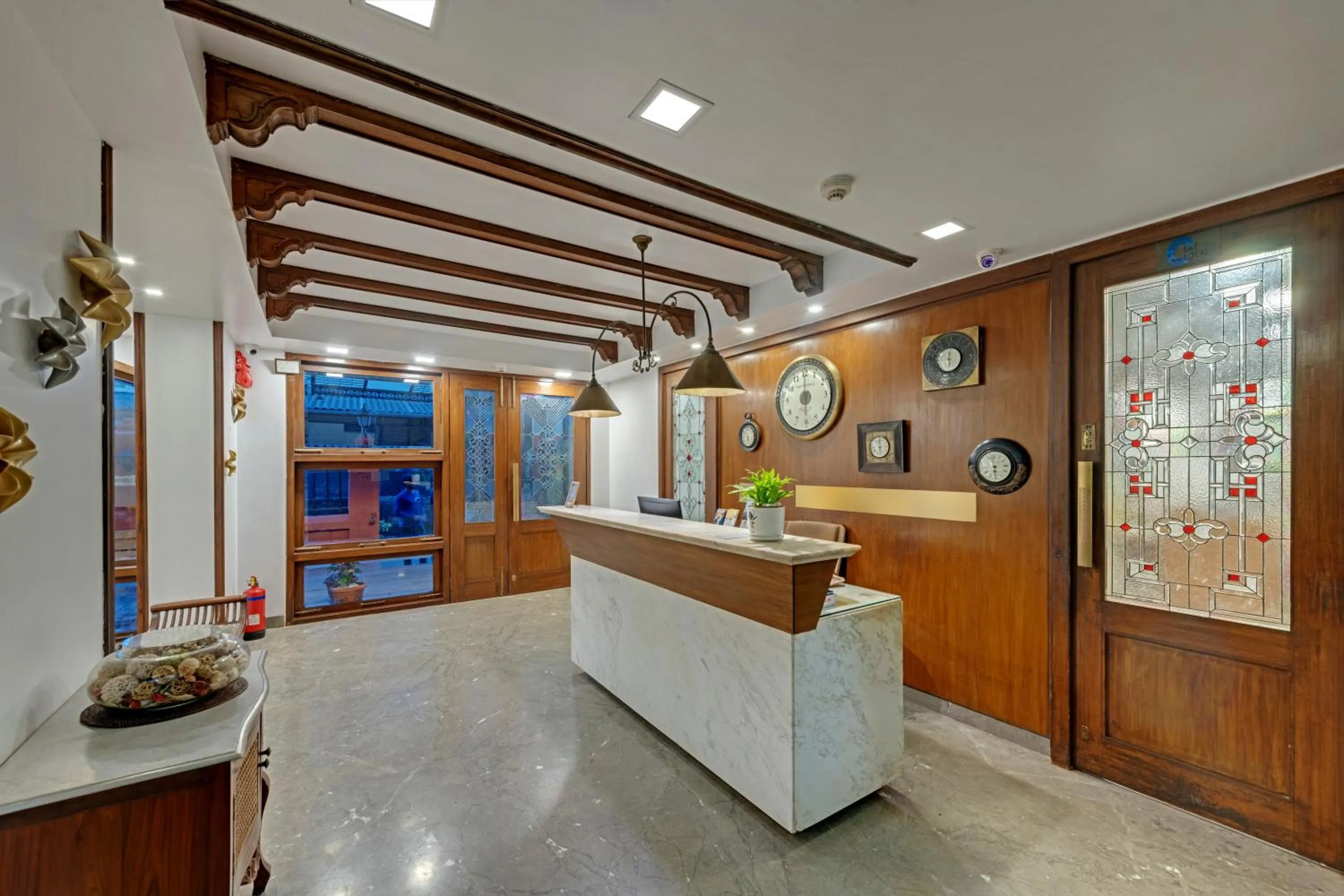 Lobby or reception in Comfort Inn Emerald,Dapoli