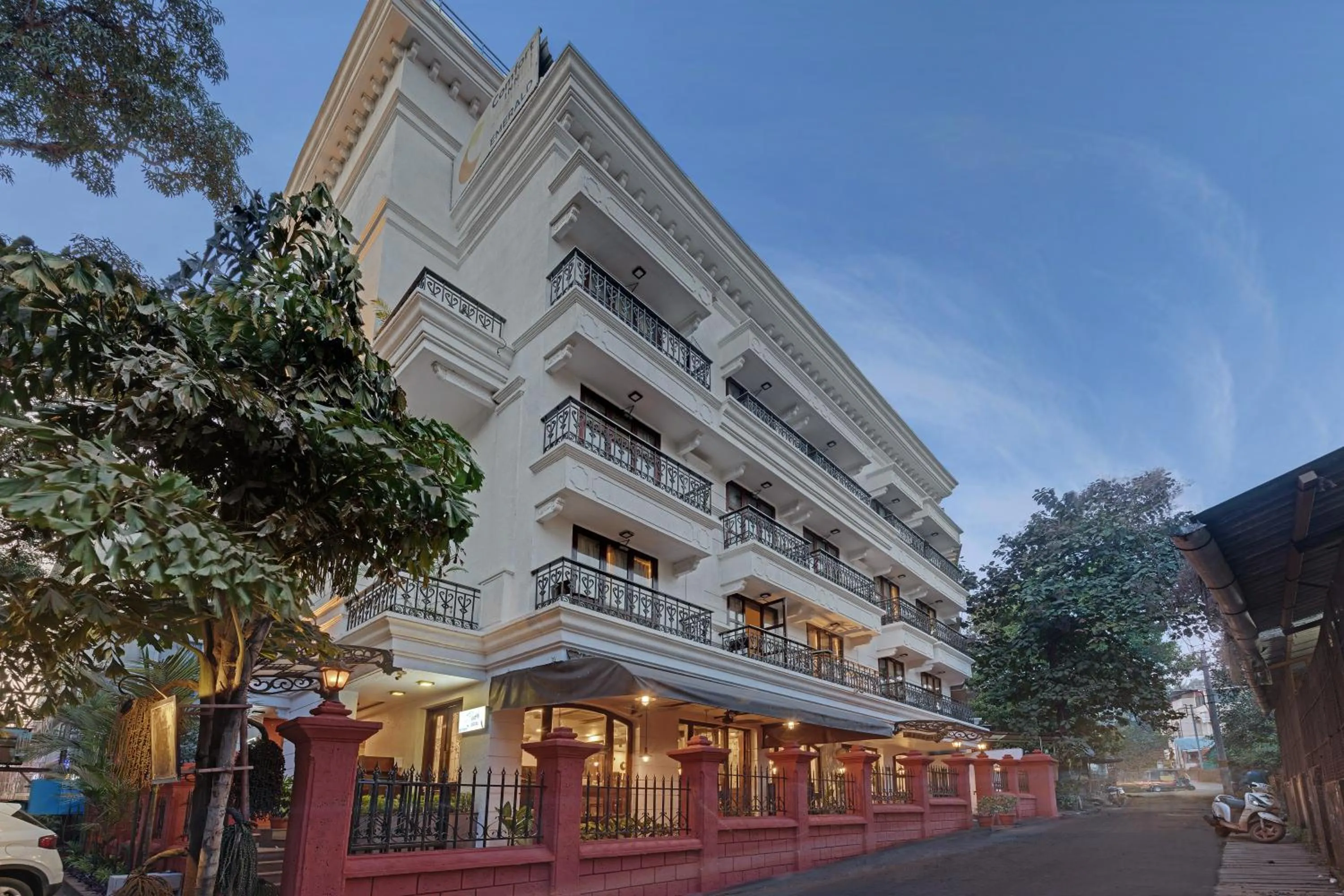 Property building in Comfort Inn Emerald,Dapoli