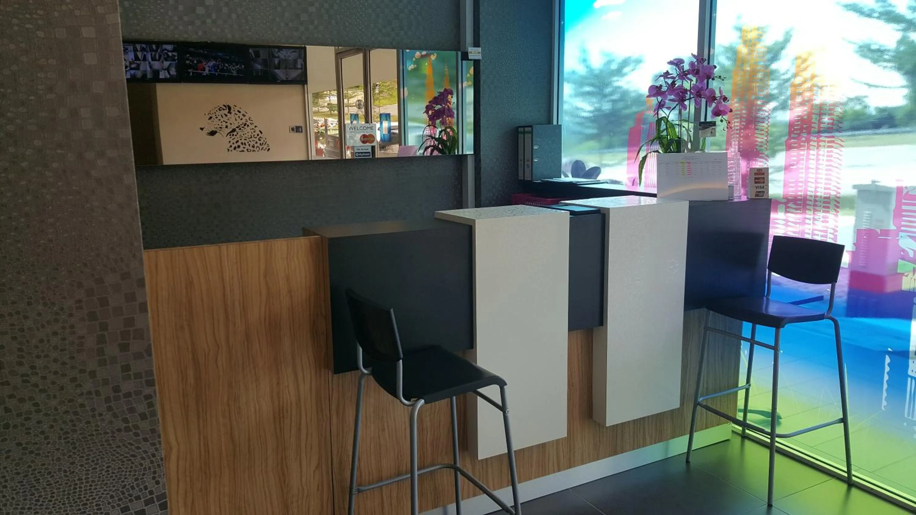 Lobby or reception in 9 Square Hotel - Seri Kembangan