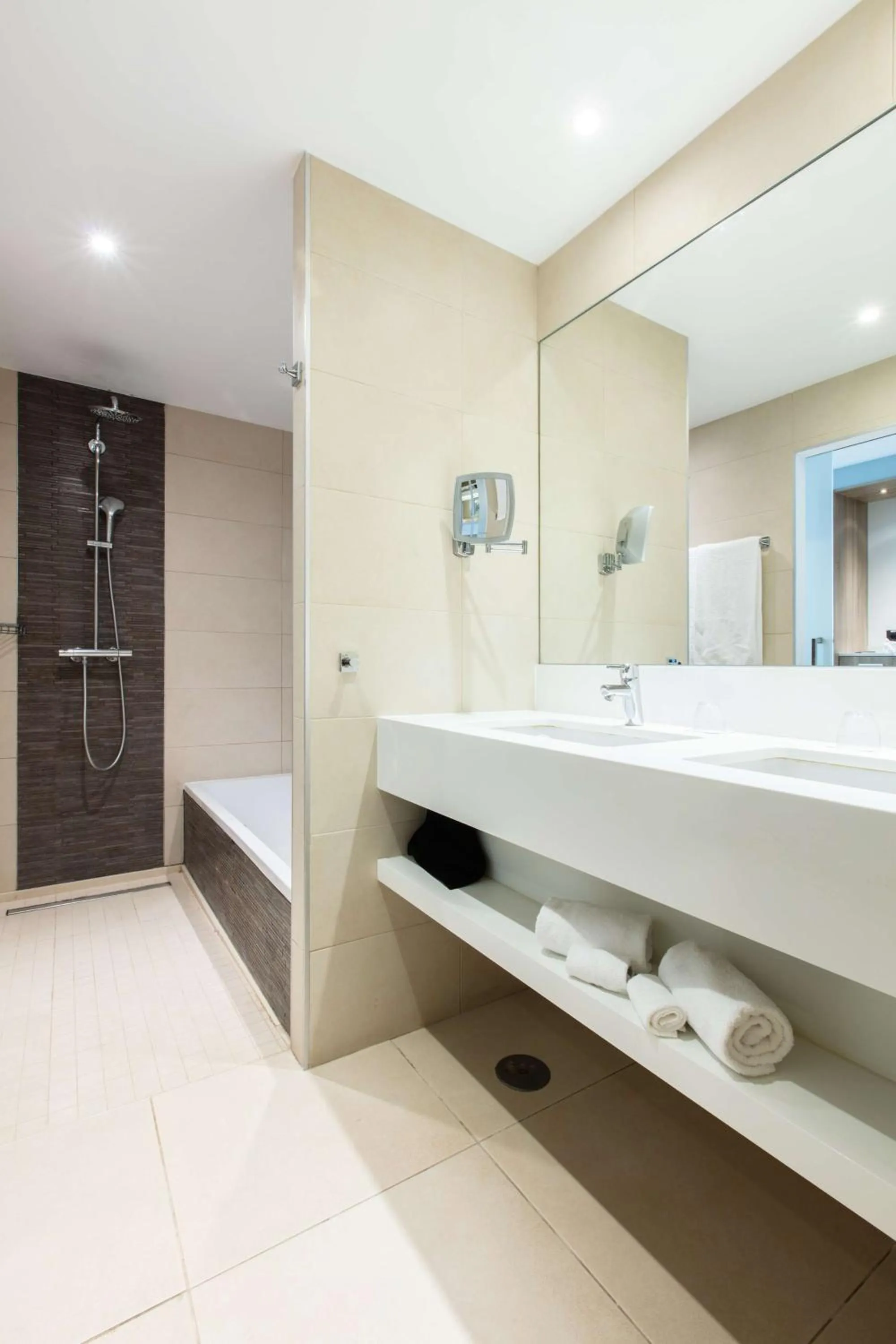 Bathroom in Radisson Blu Resort & Spa, Gran Canaria Mogan