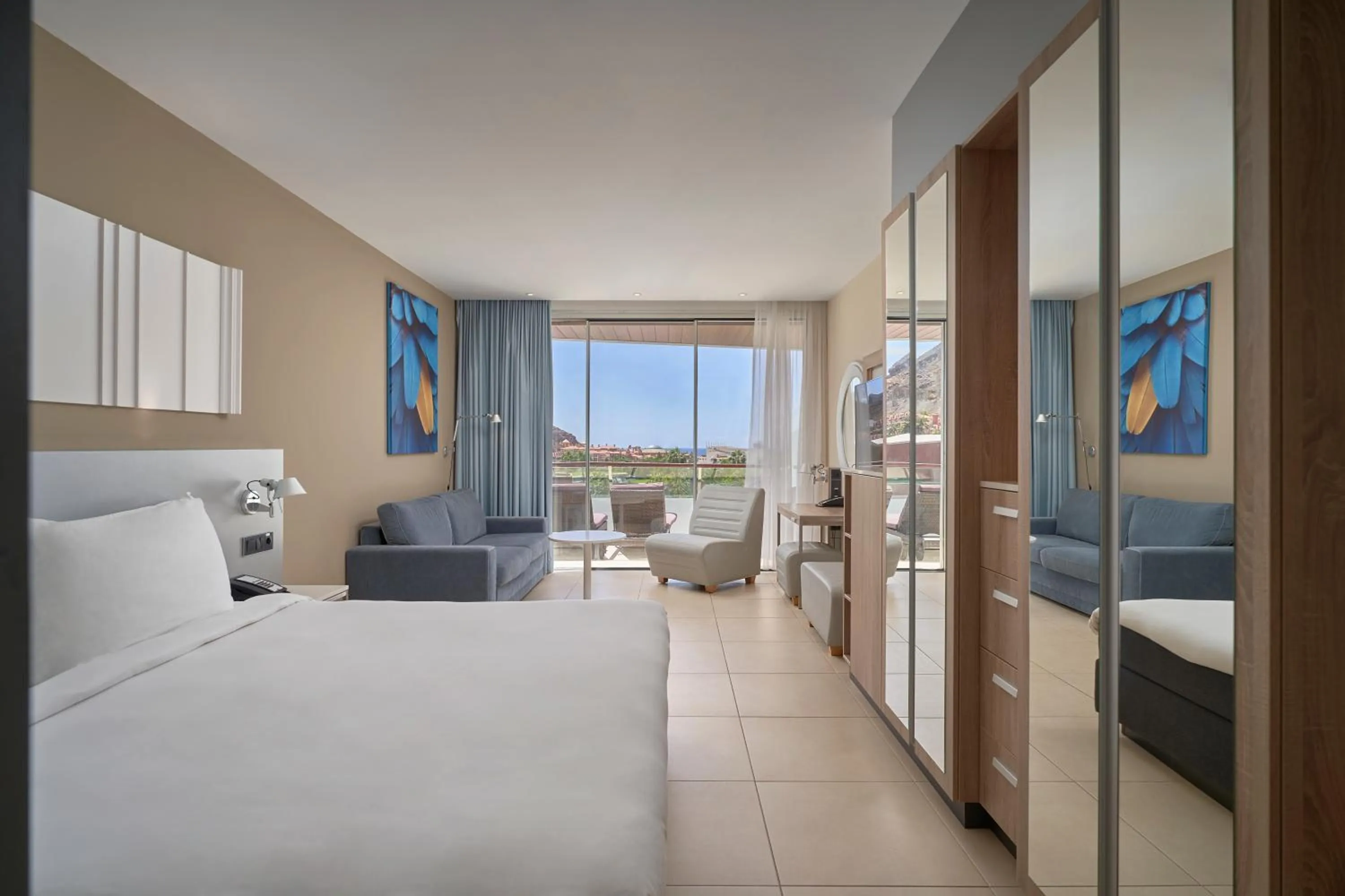 Bedroom, Bed in Radisson Blu Resort & Spa, Gran Canaria Mogan