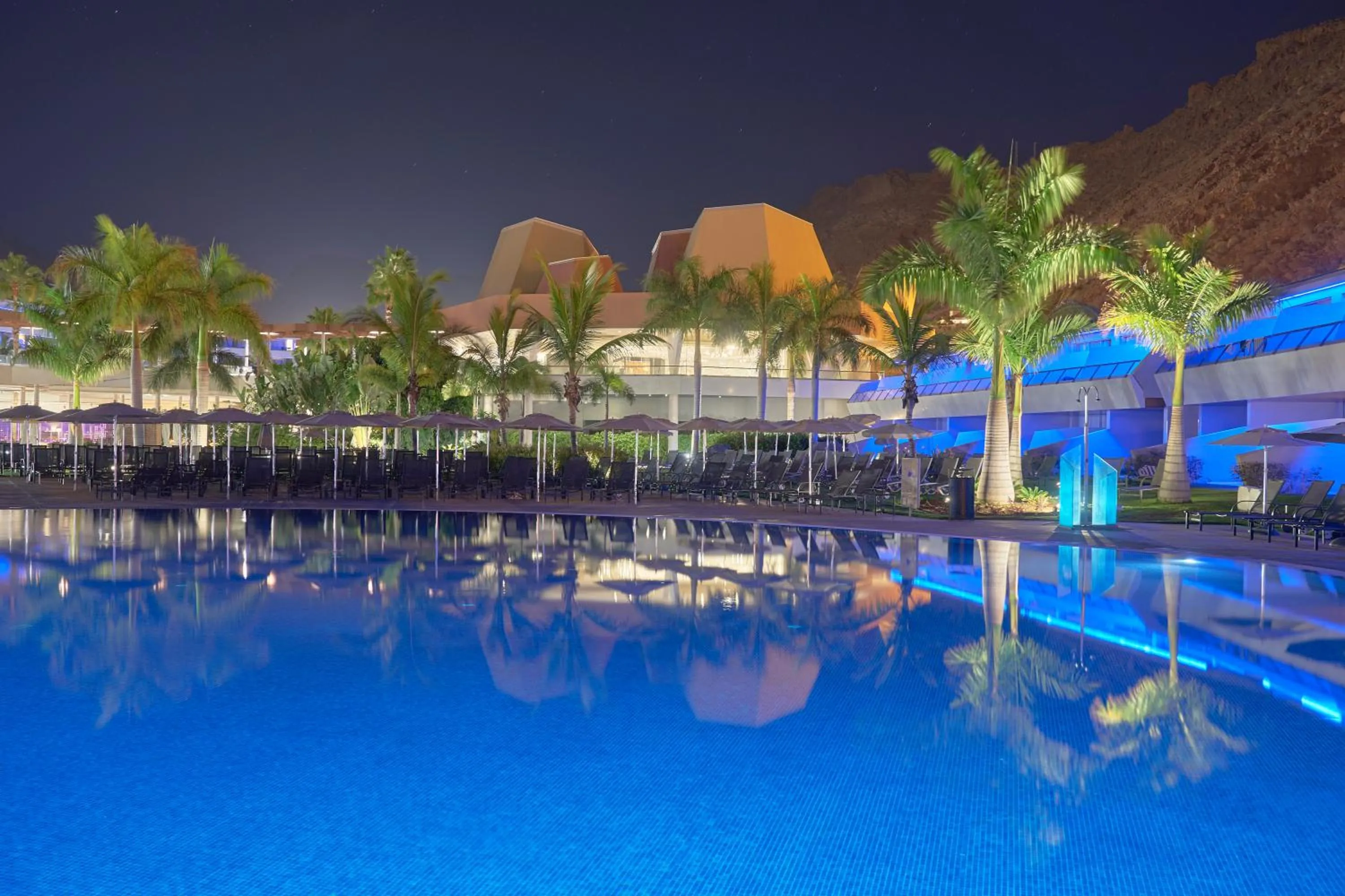Swimming pool in Radisson Blu Resort & Spa, Gran Canaria Mogan