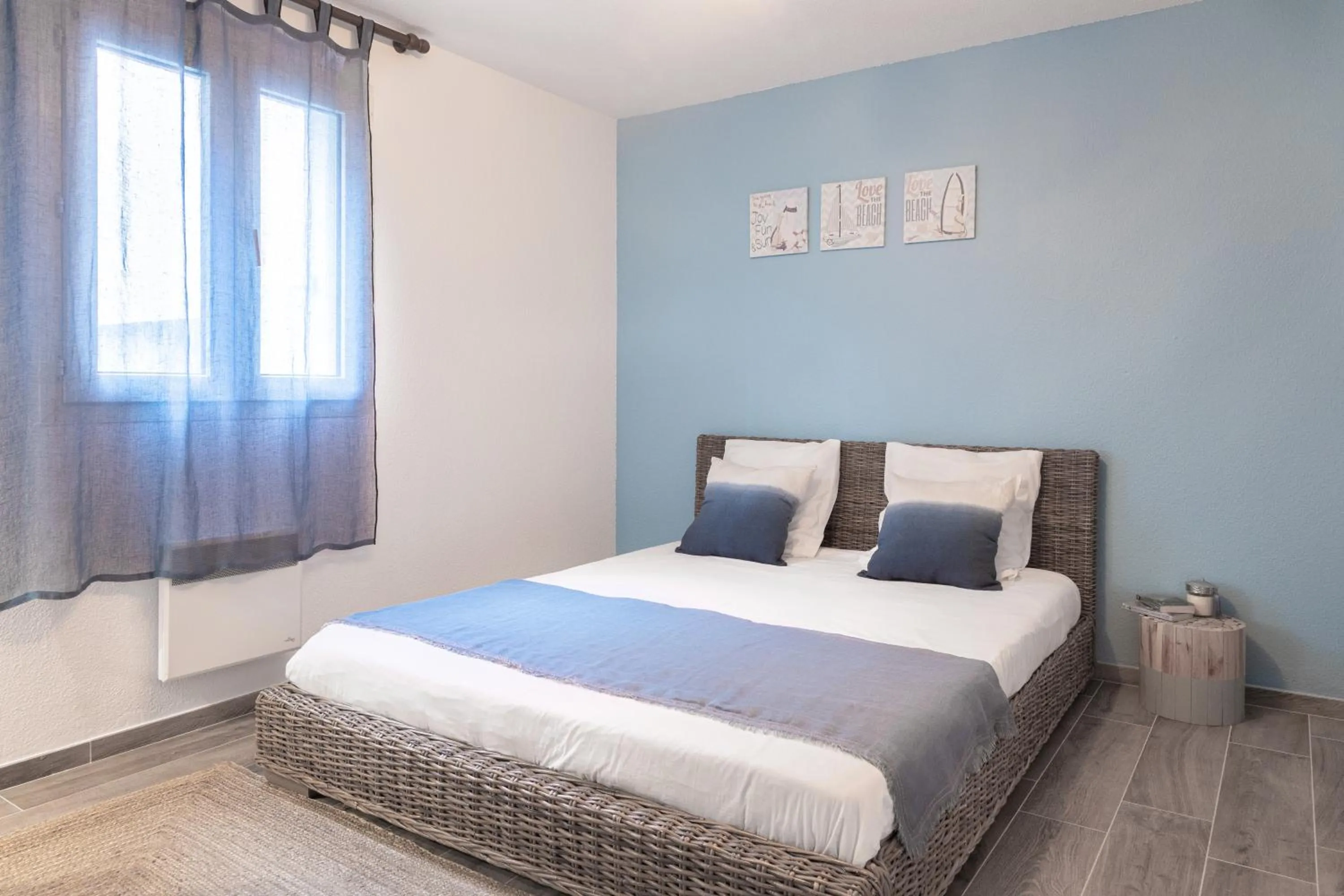 Photo of the whole room, Bed in Cosy apartment Promenade des Anglais