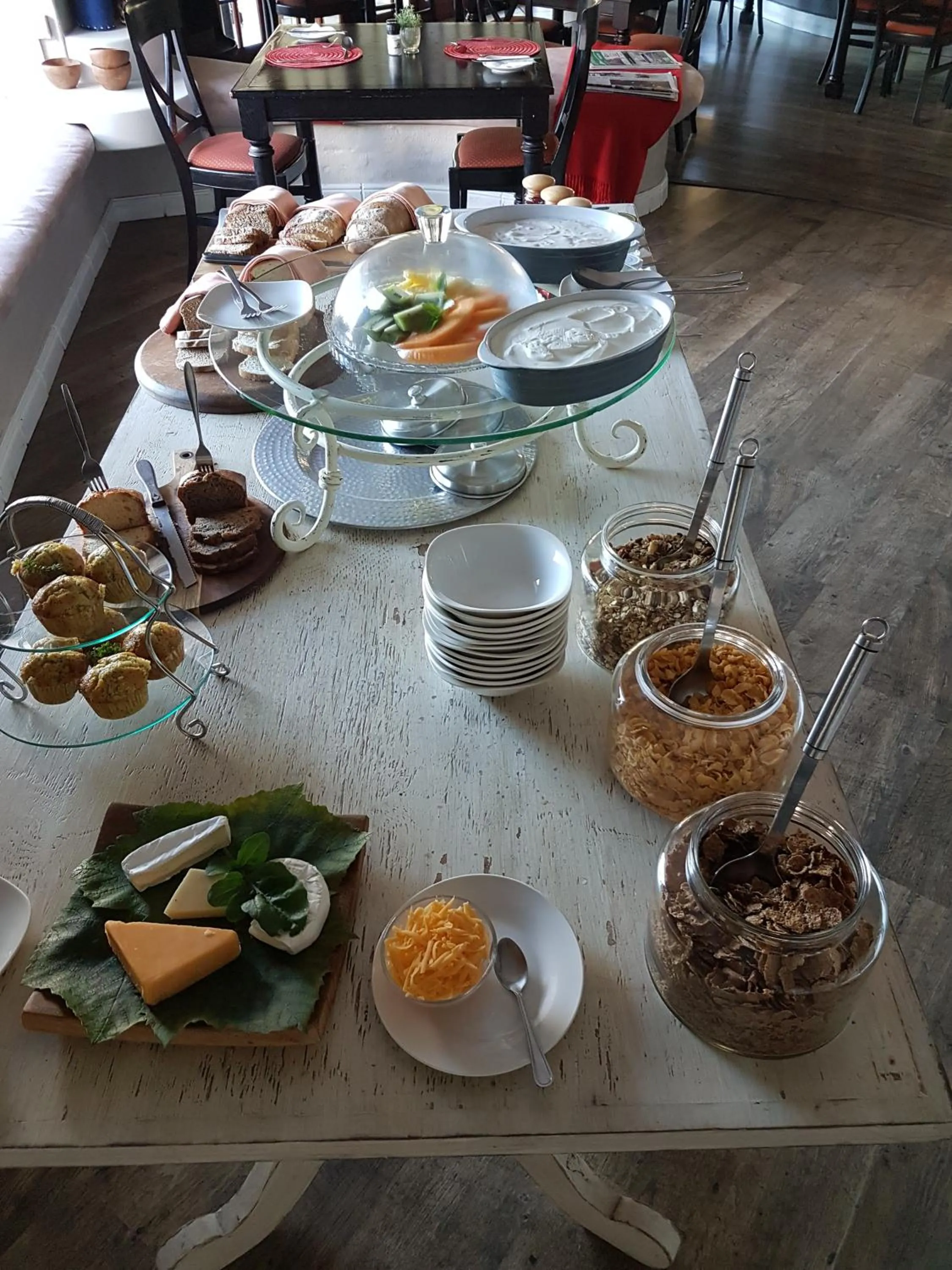 Continental breakfast in Victorskloof Lodge