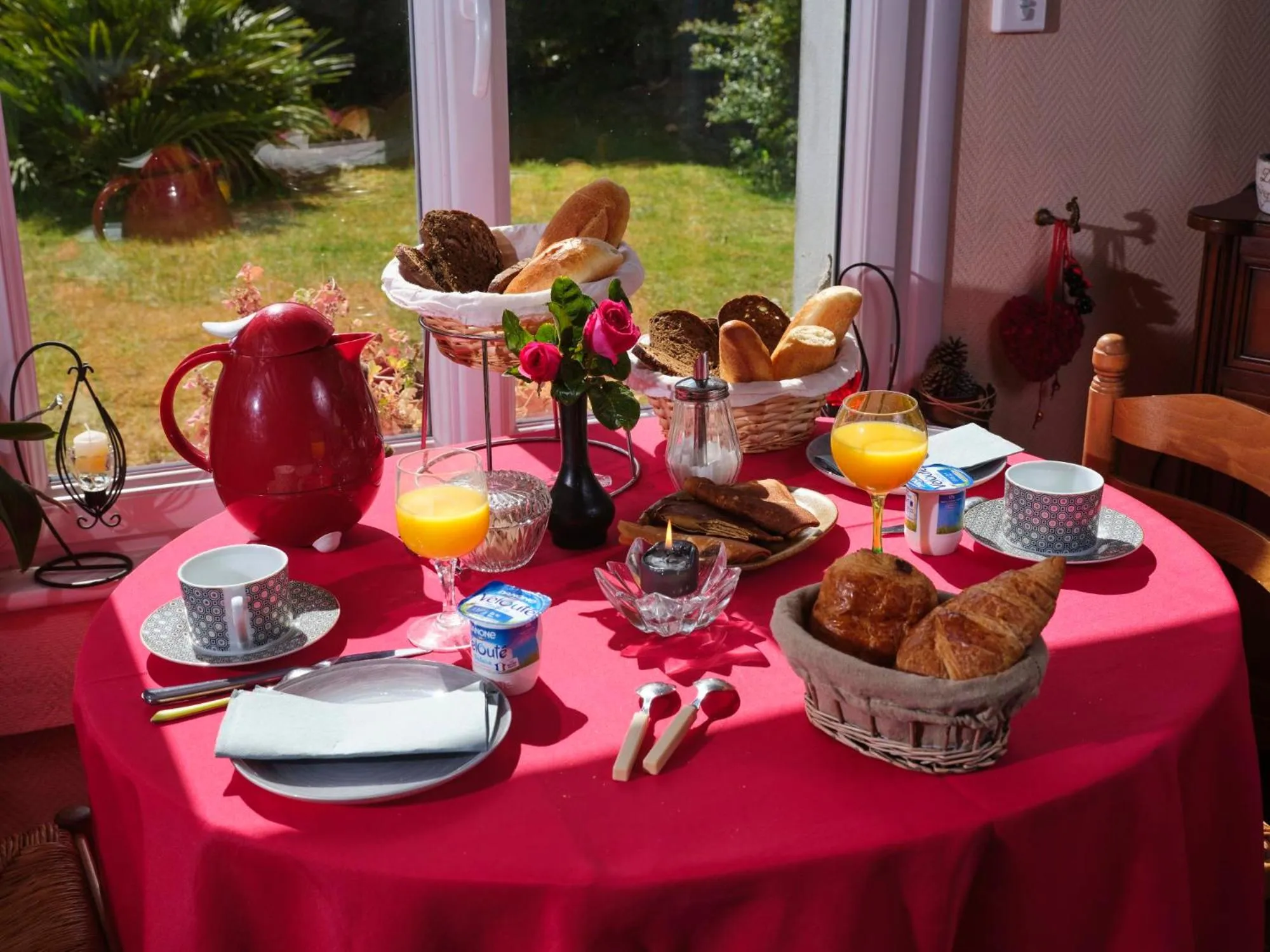 Dining area in Les Roses