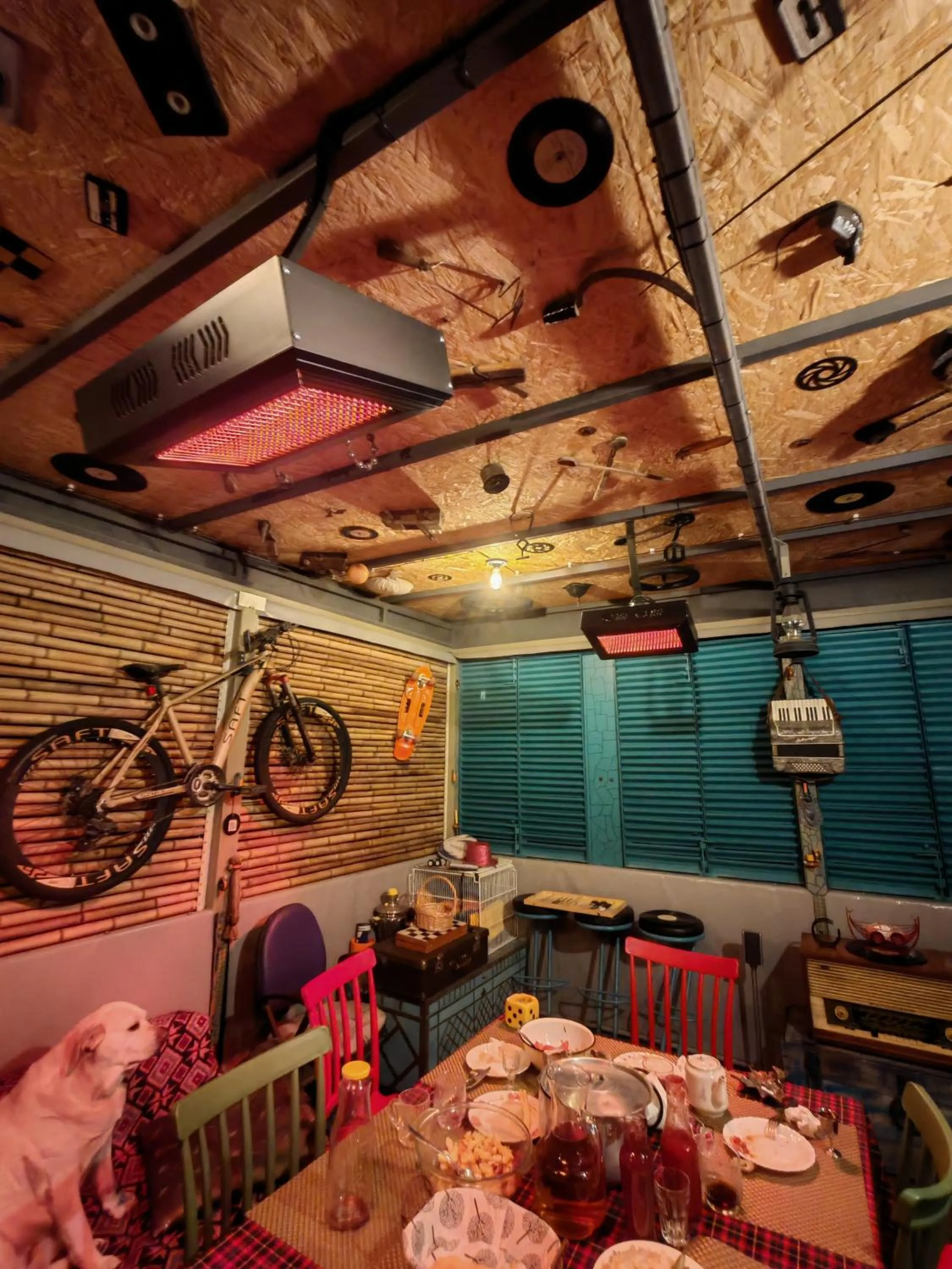 Restaurant/places to eat in Qilimcha's Guesthouse-Art Museum