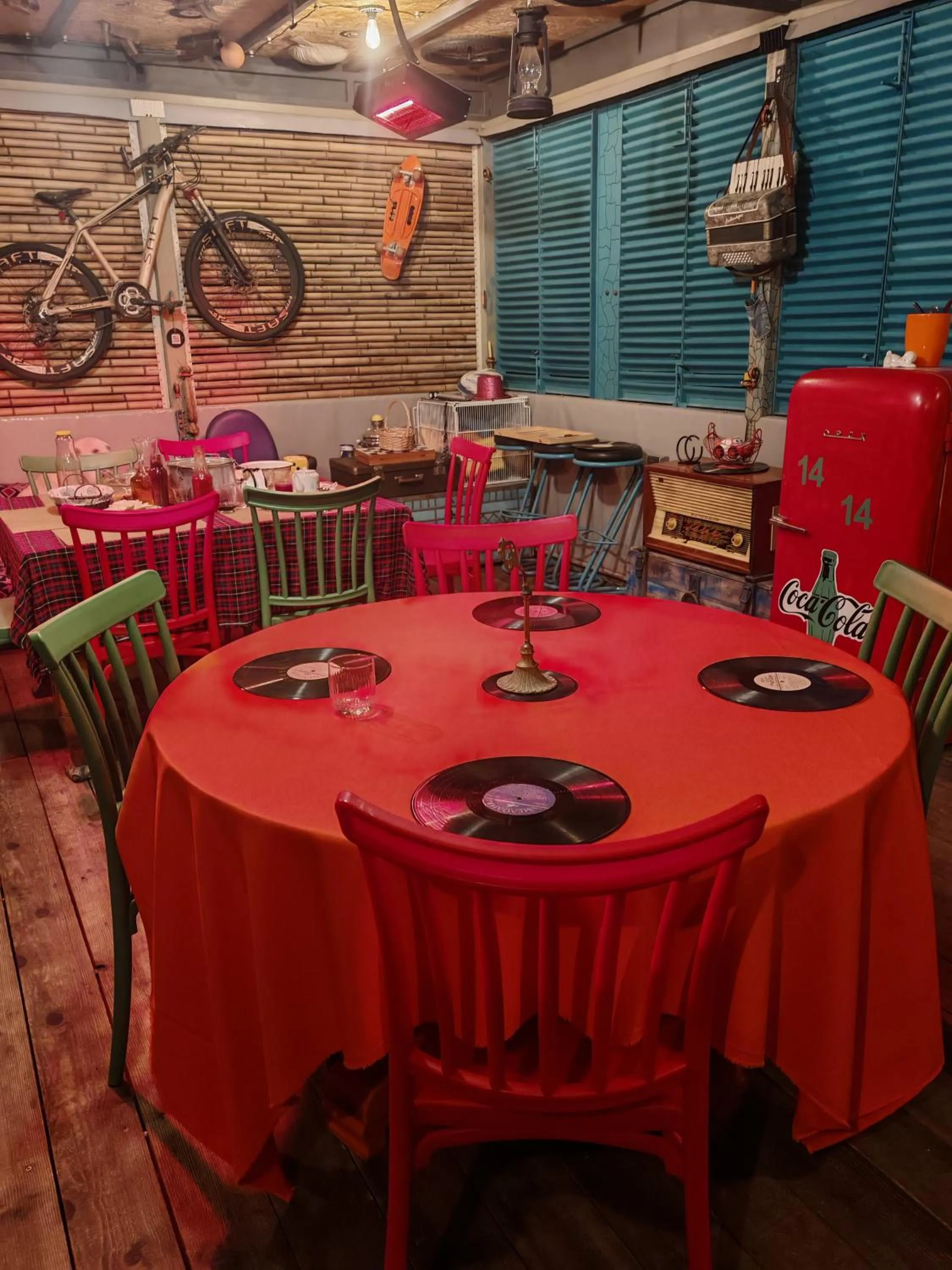 Restaurant/places to eat in Qilimcha's Guesthouse-Art Museum