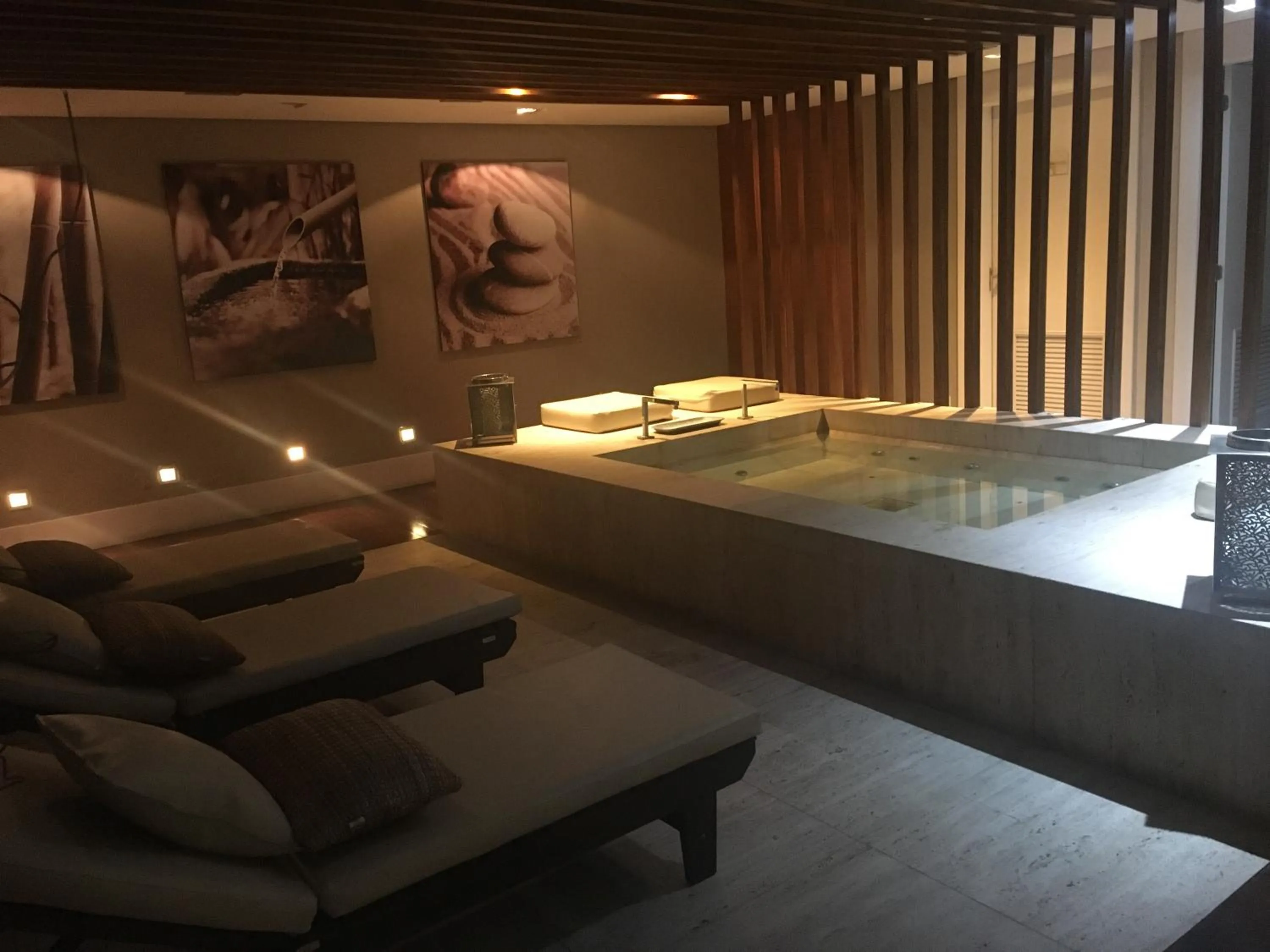 Hot Spring Bath in Menara - Perto do Hospital Albert Einstein e MorumBIS