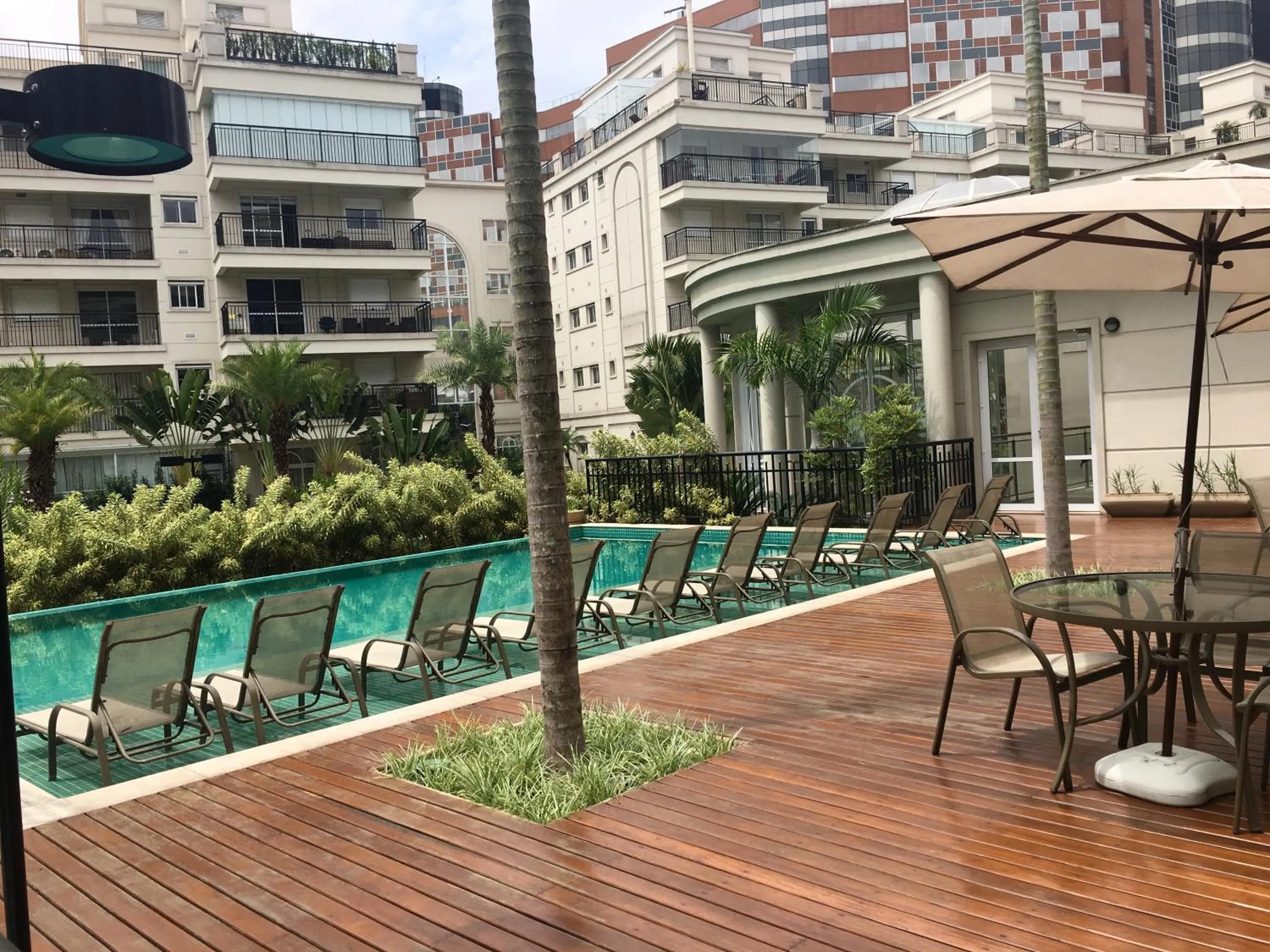 Swimming pool in Menara - Perto do Hospital Albert Einstein e MorumBIS