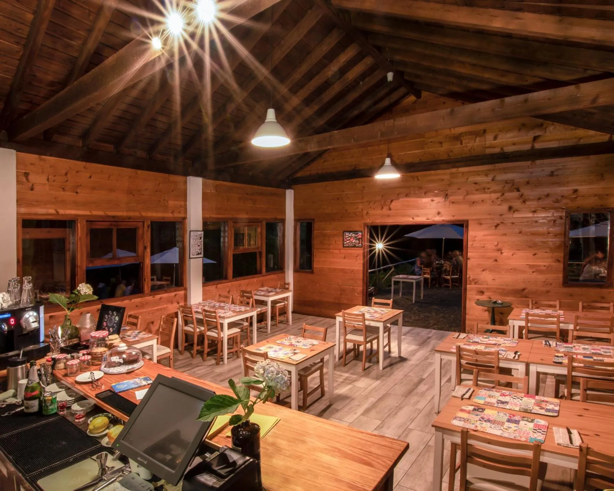 Restaurant/places to eat in Aldeia da Cuada