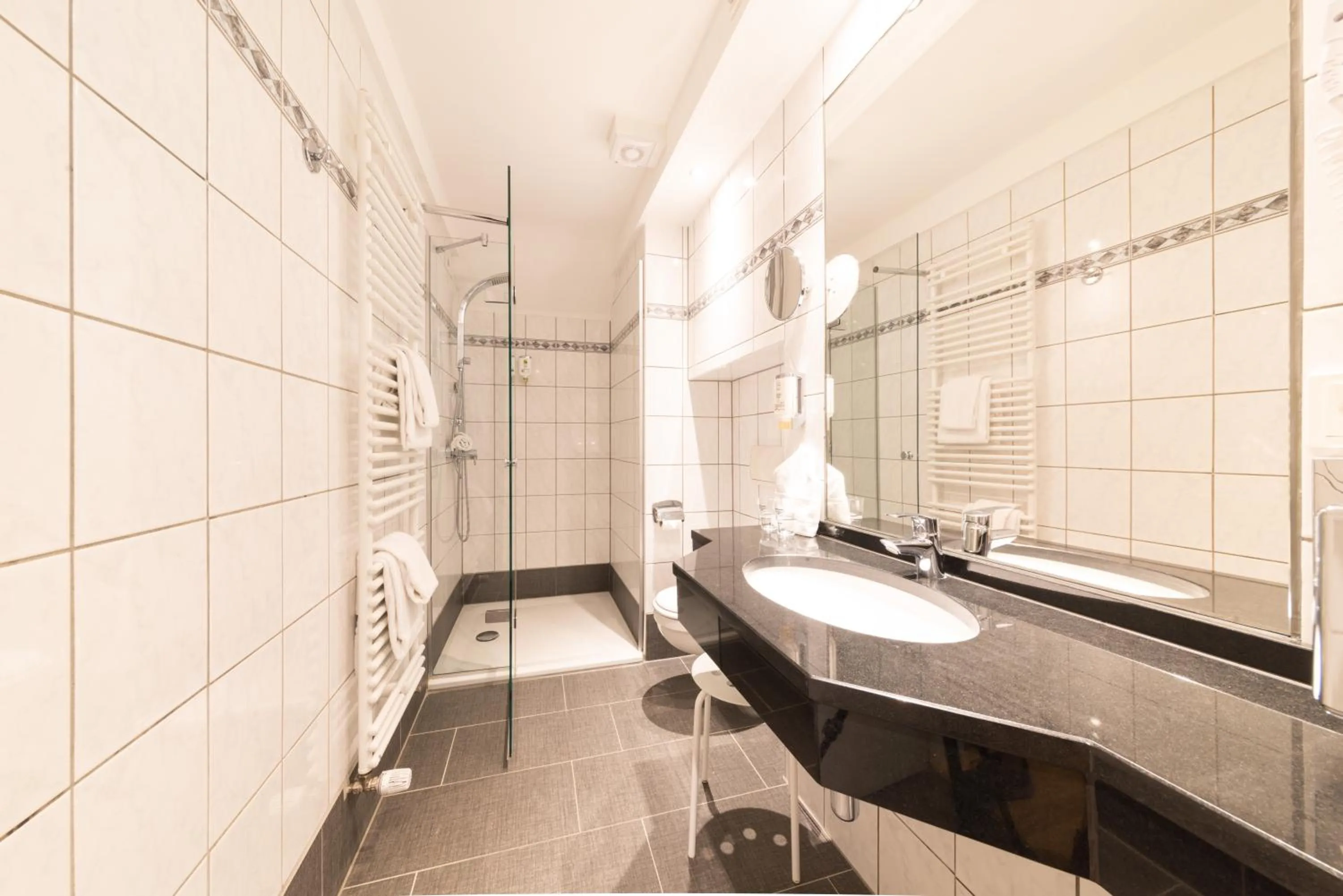 Shower in Koener Hotel & Spa