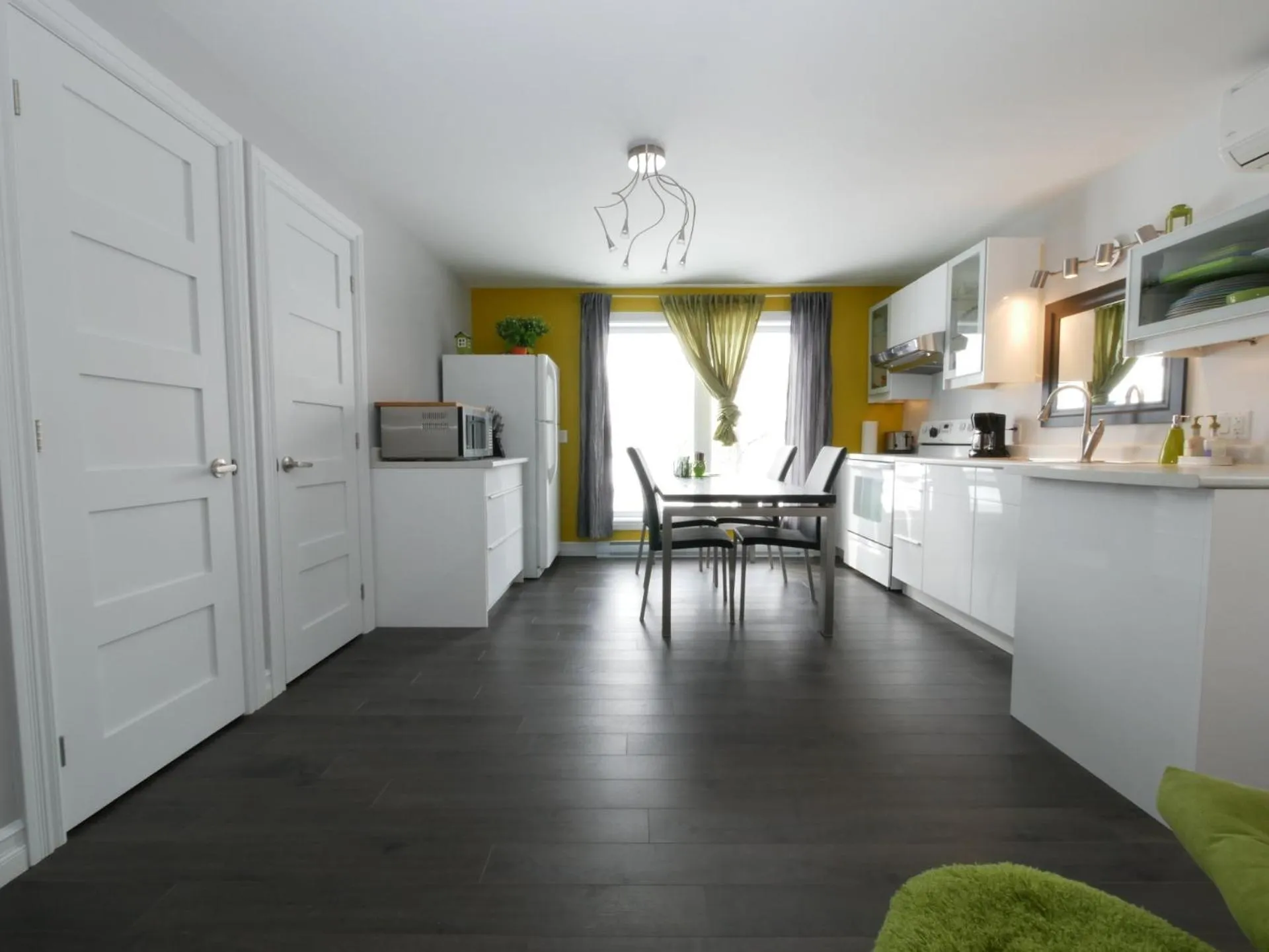 Coffee/tea facilities in Gîte Zazen