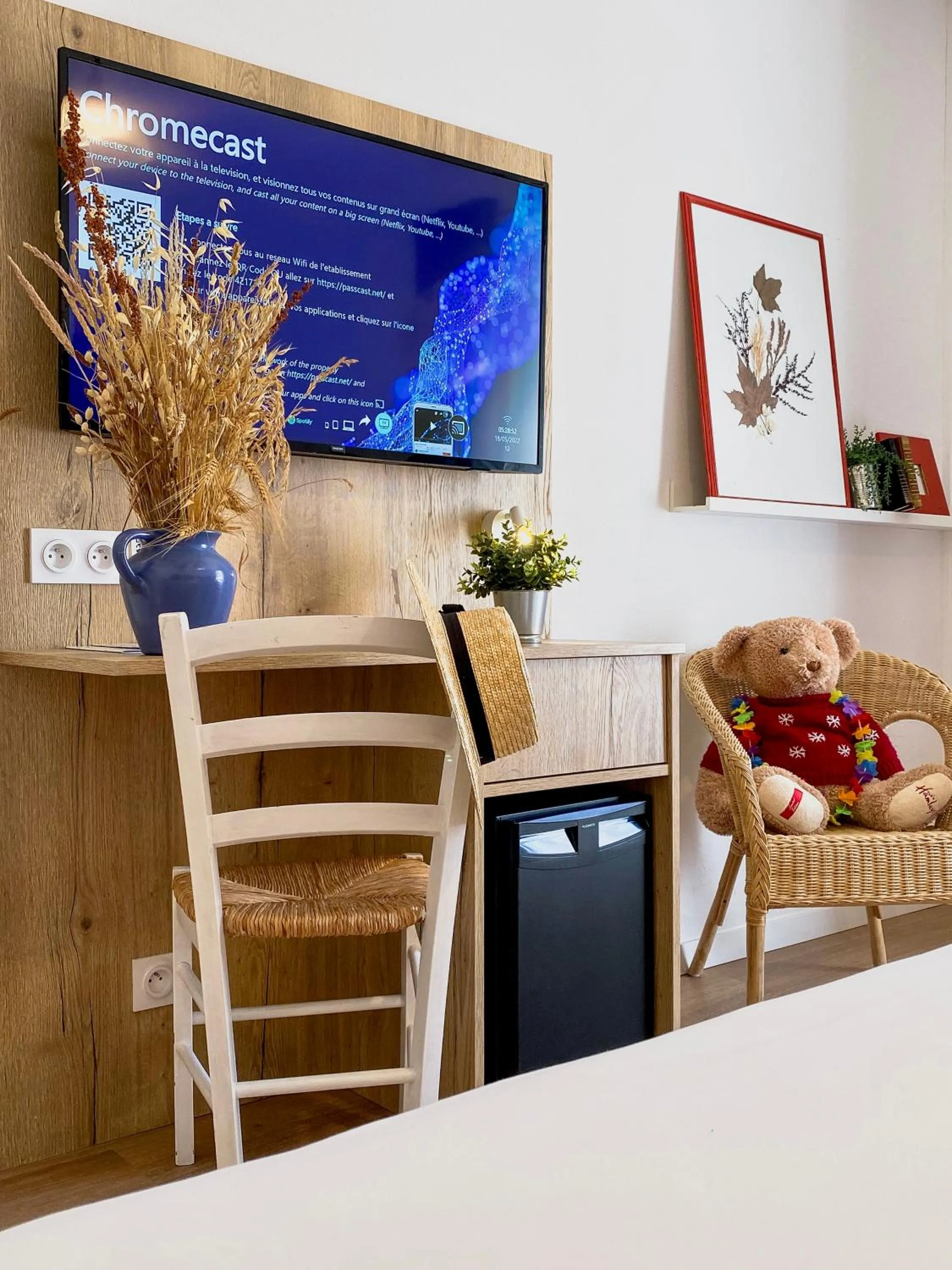 Photo of the whole room in Hotel Le Provence - Restaurant Le Styx