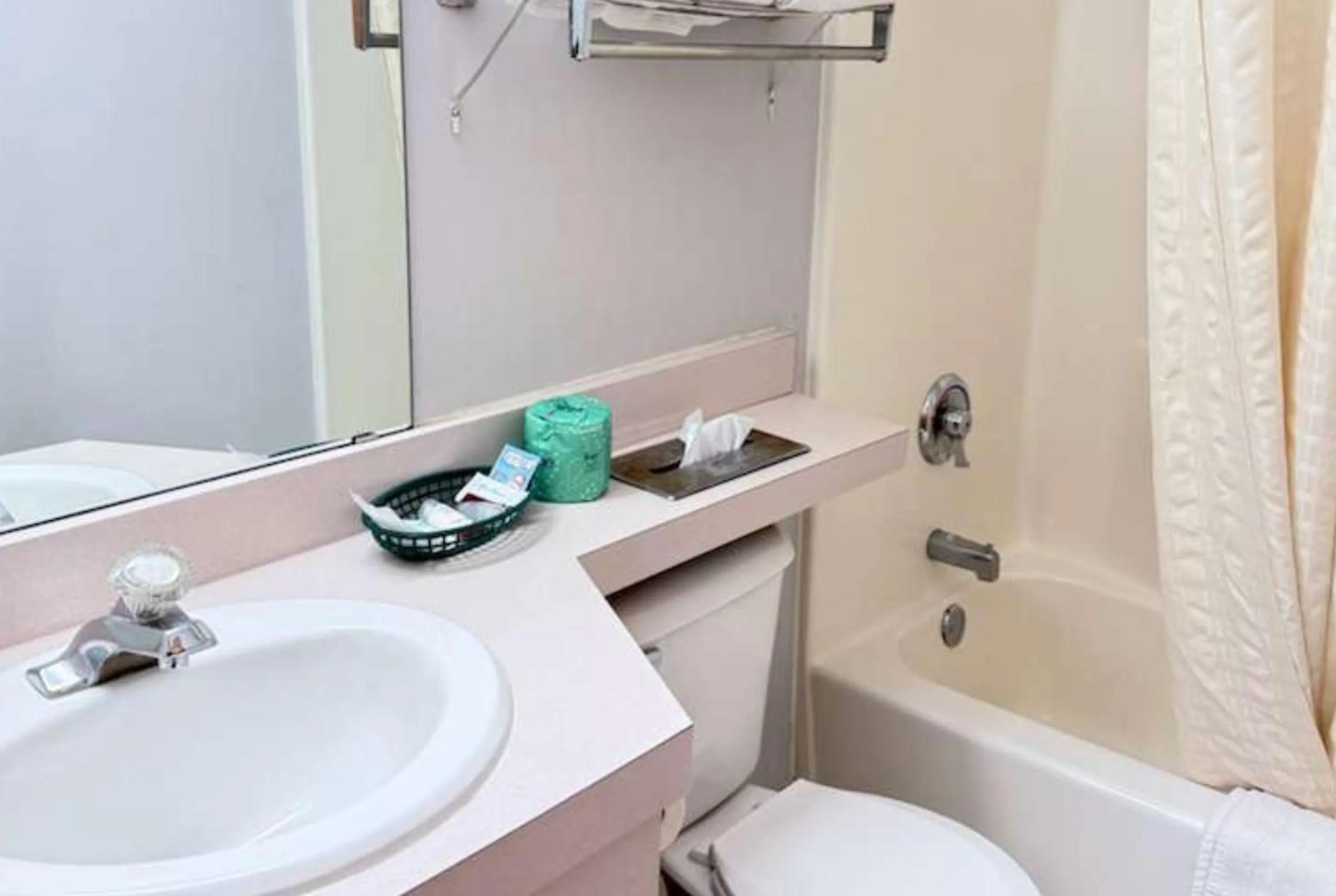 Bathroom in Coratel Inn & Suites by Jasper Hastings