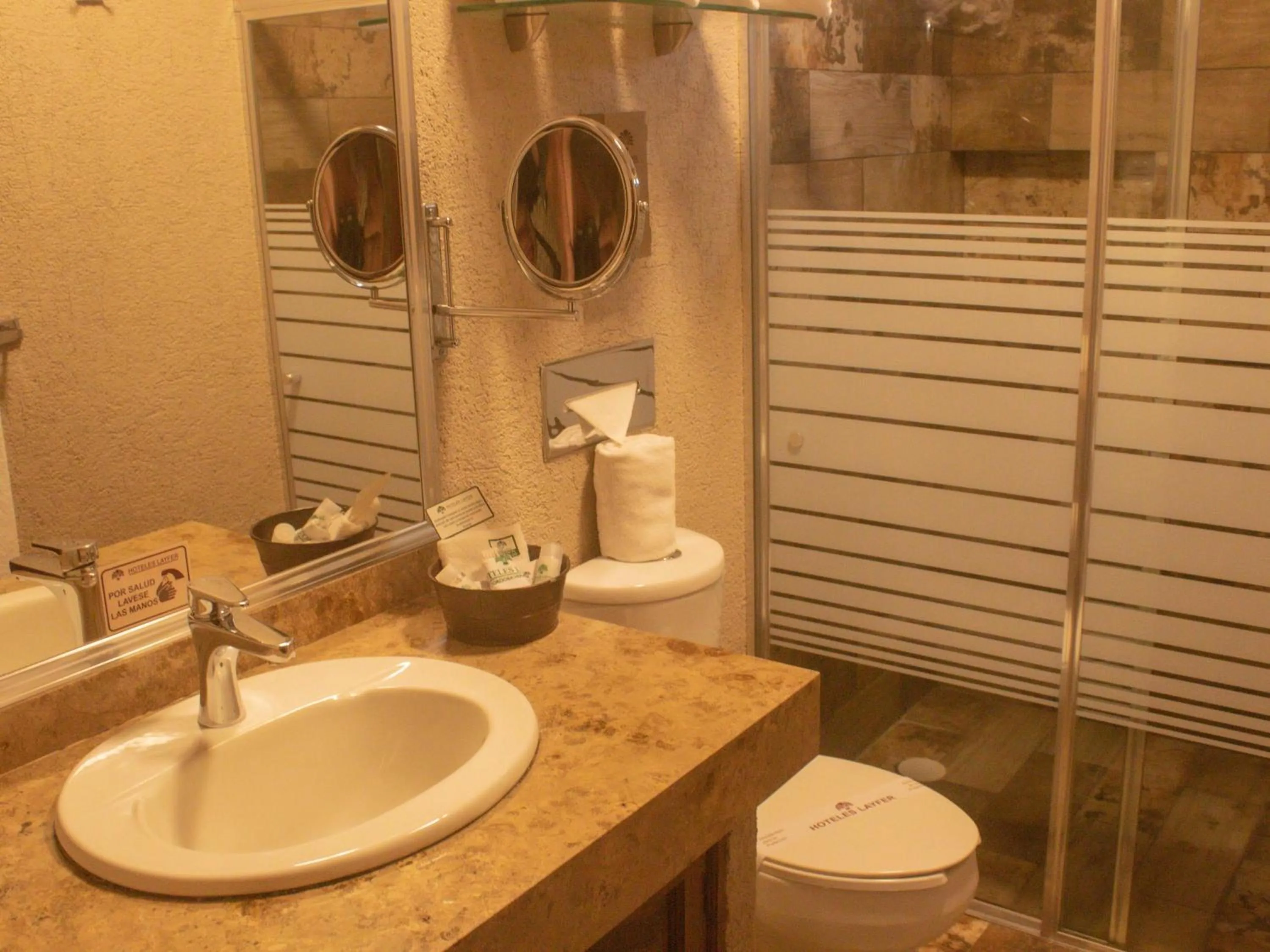 Bathroom in Villas Layfer, Córdoba, Veracruz, Mexico