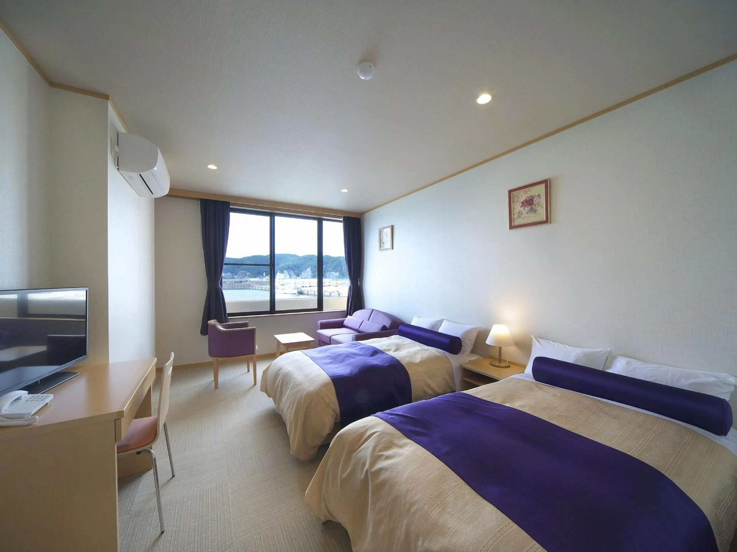 Photo of the whole room, Bed in Kichimu