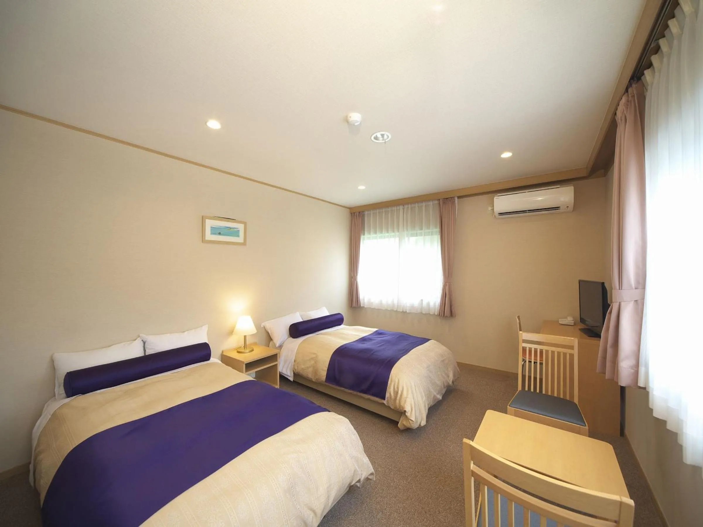 Photo of the whole room, Bed in Kichimu