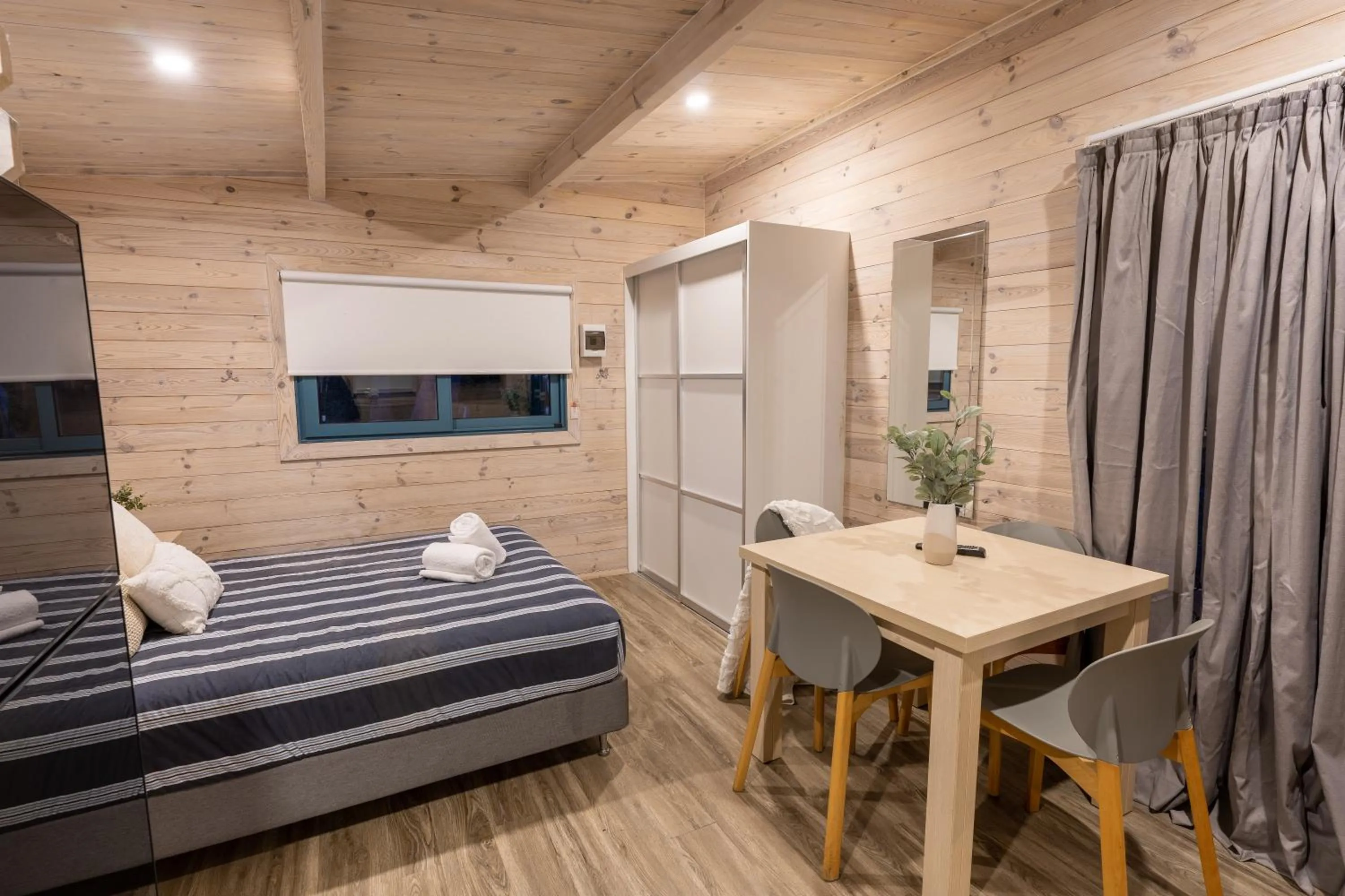 Bedroom, Bed in BIG4 Tasman Holiday Parks - Racecourse Beach