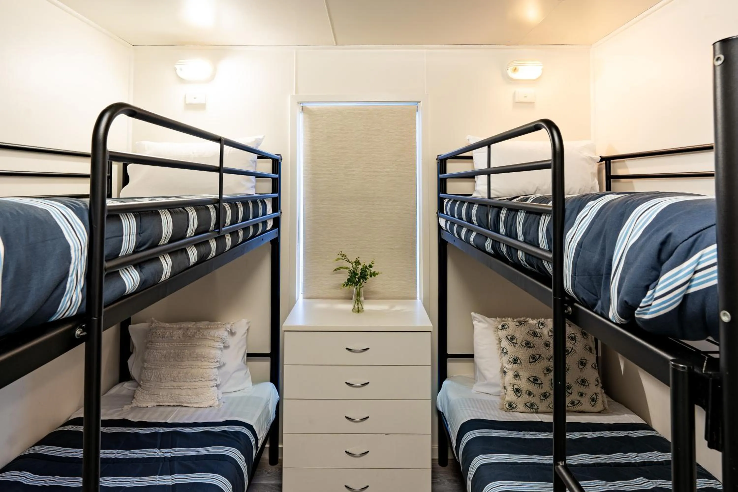 Bedroom, Bed in BIG4 Tasman Holiday Parks - Racecourse Beach