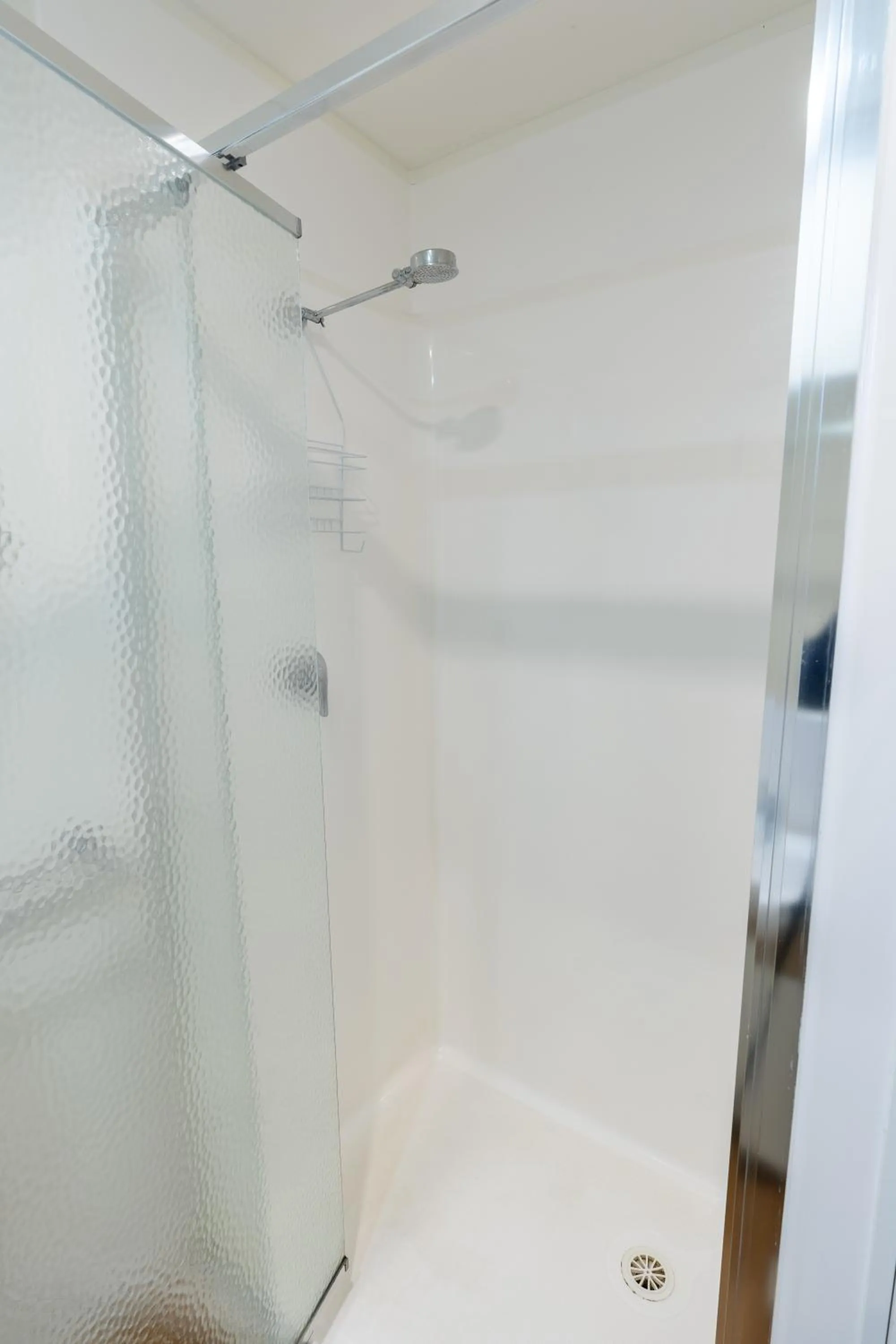 Shower in BIG4 Tasman Holiday Parks - Racecourse Beach