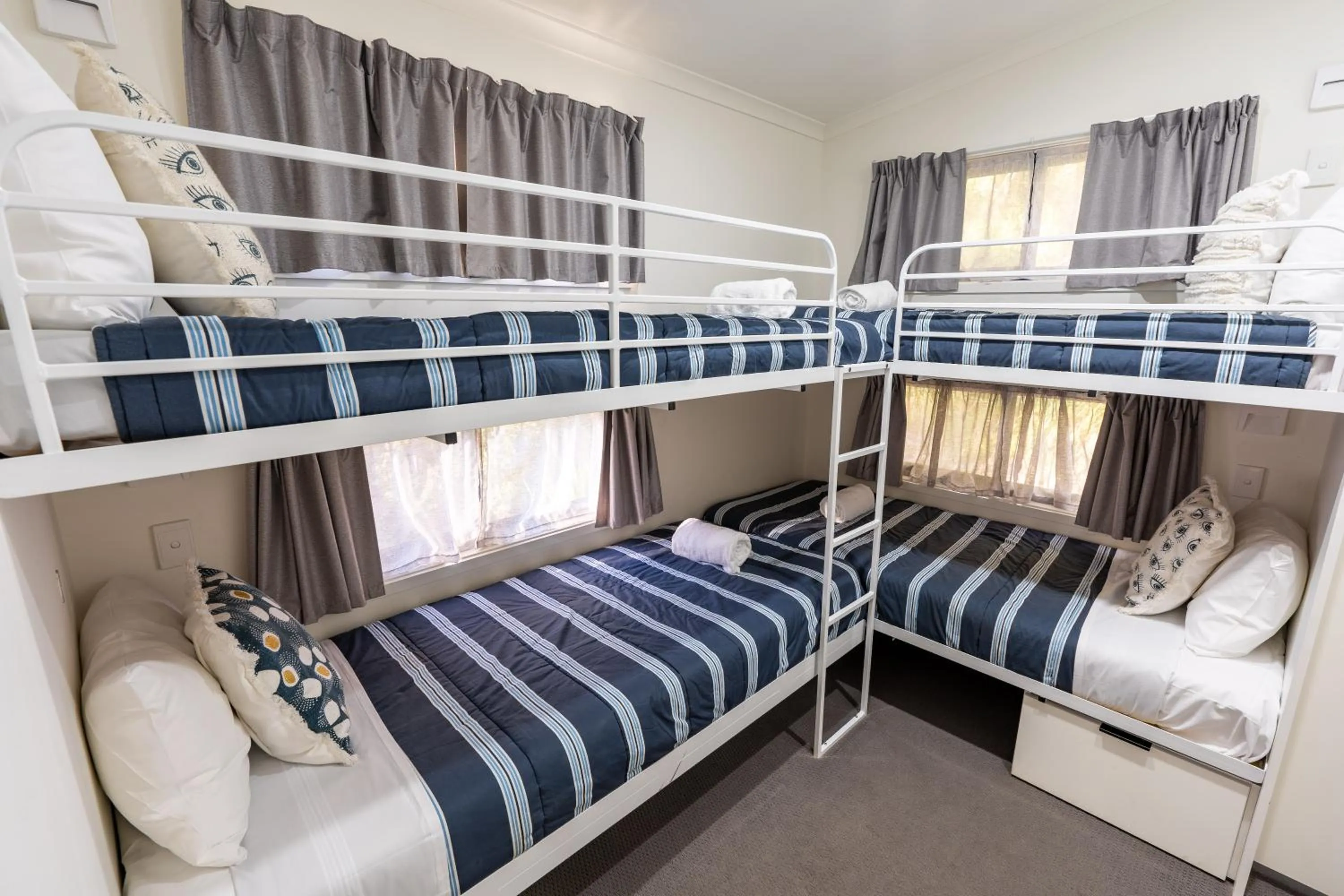 Photo of the whole room, Bed in BIG4 Tasman Holiday Parks - Racecourse Beach