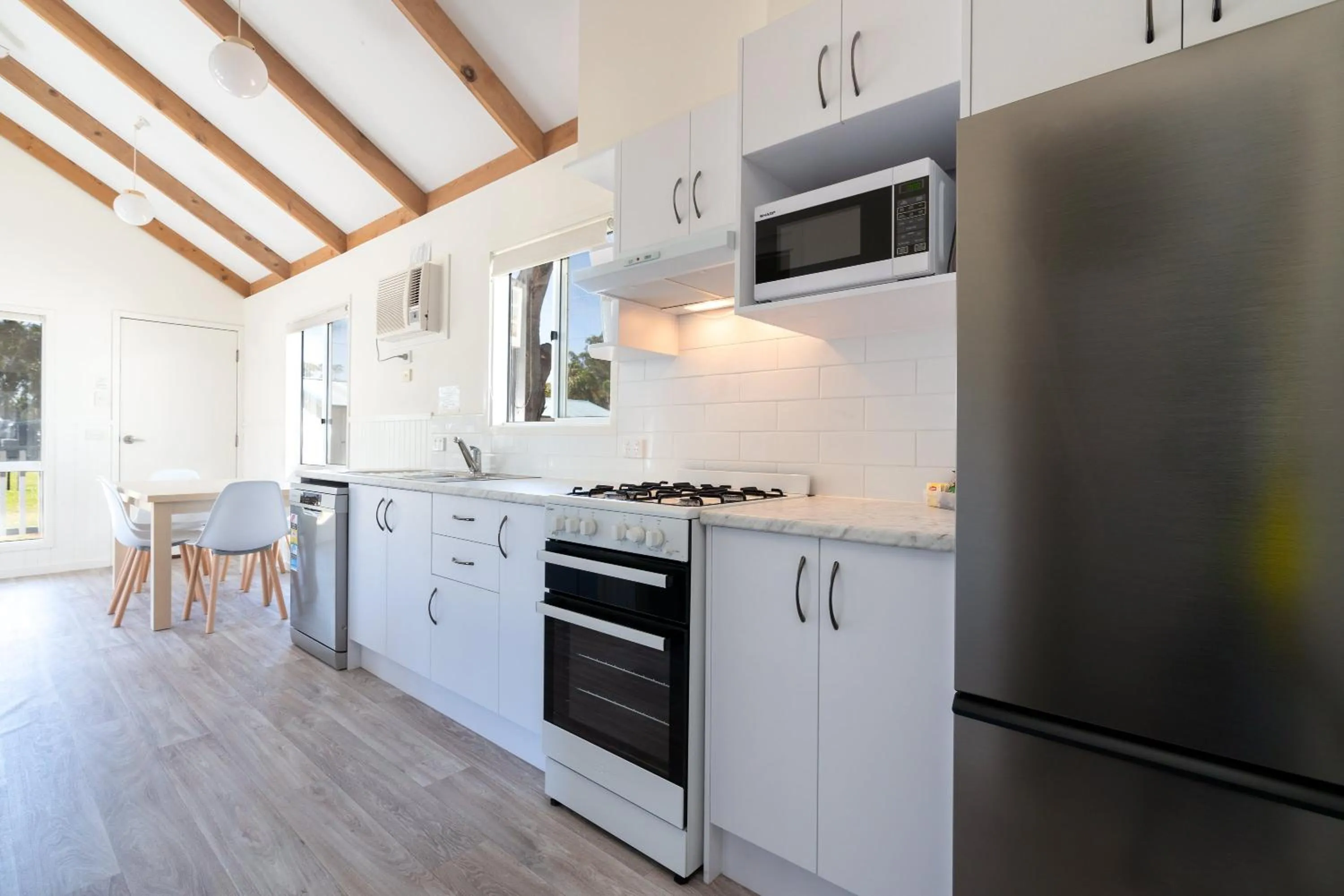 Kitchen or kitchenette in BIG4 Tasman Holiday Parks - Racecourse Beach